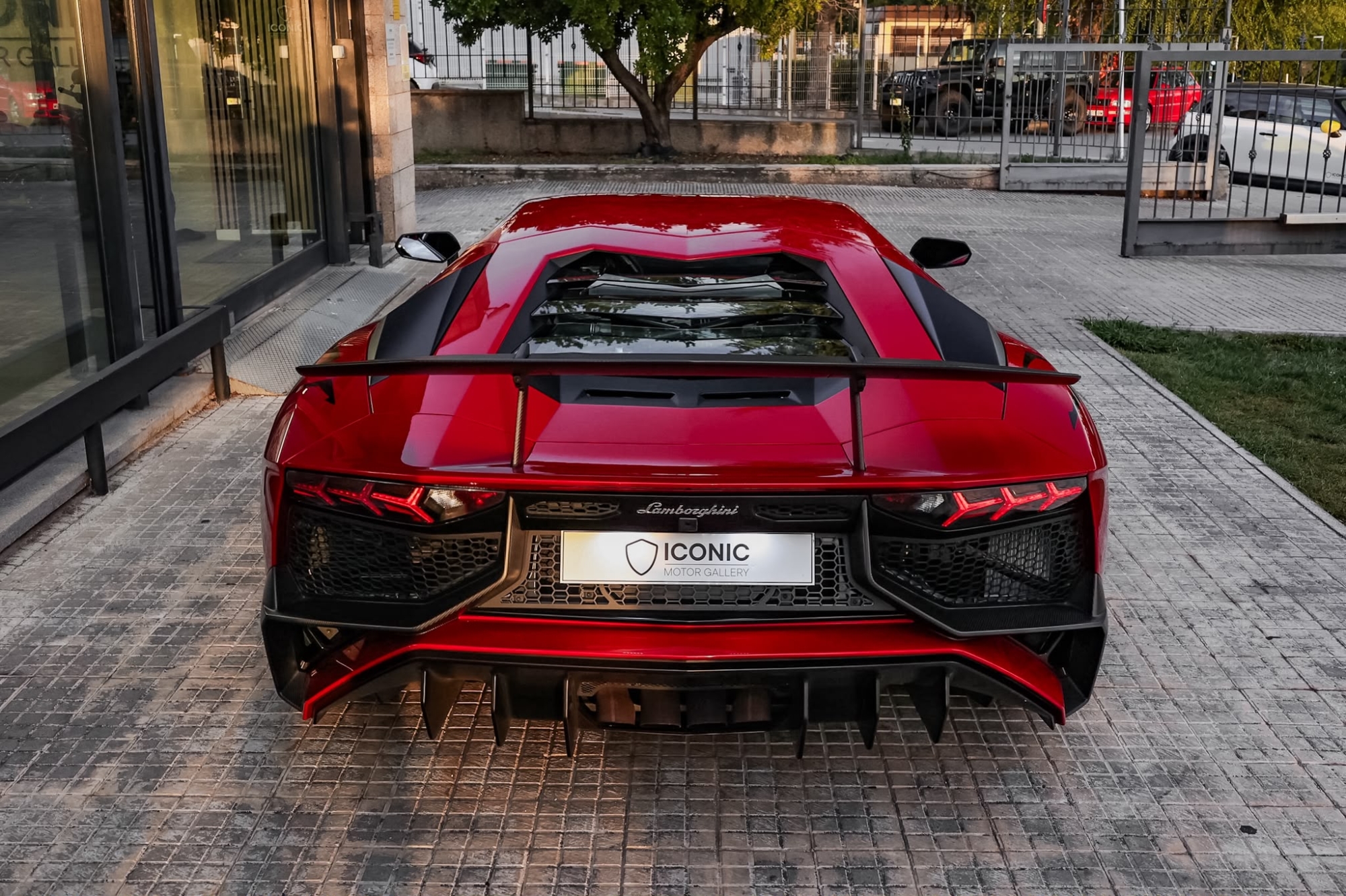 LAMBORGHINI AVENTADOR SV