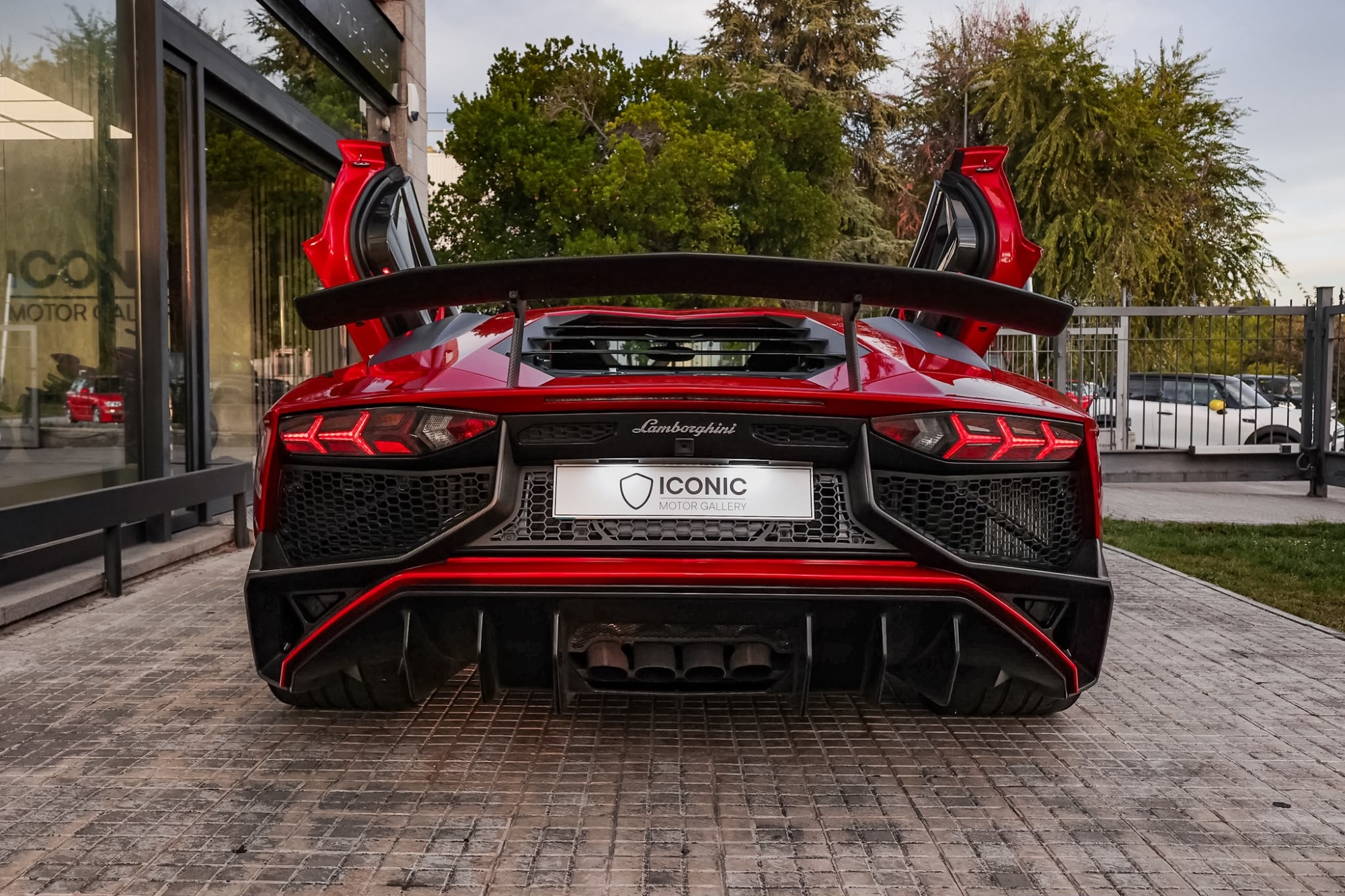 LAMBORGHINI AVENTADOR SV