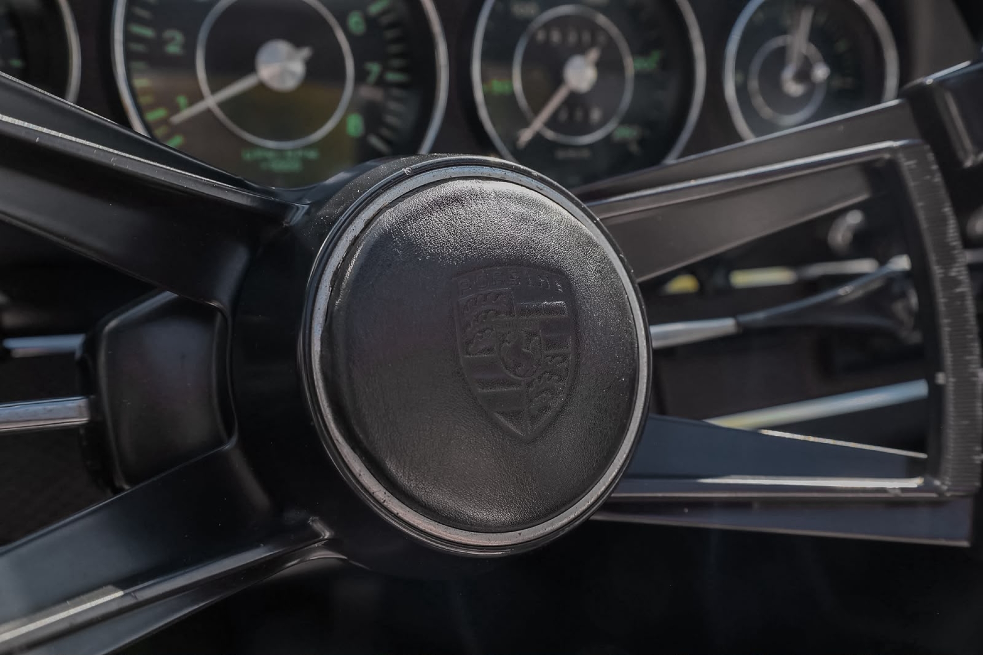PORSCHE 911 TARGA S