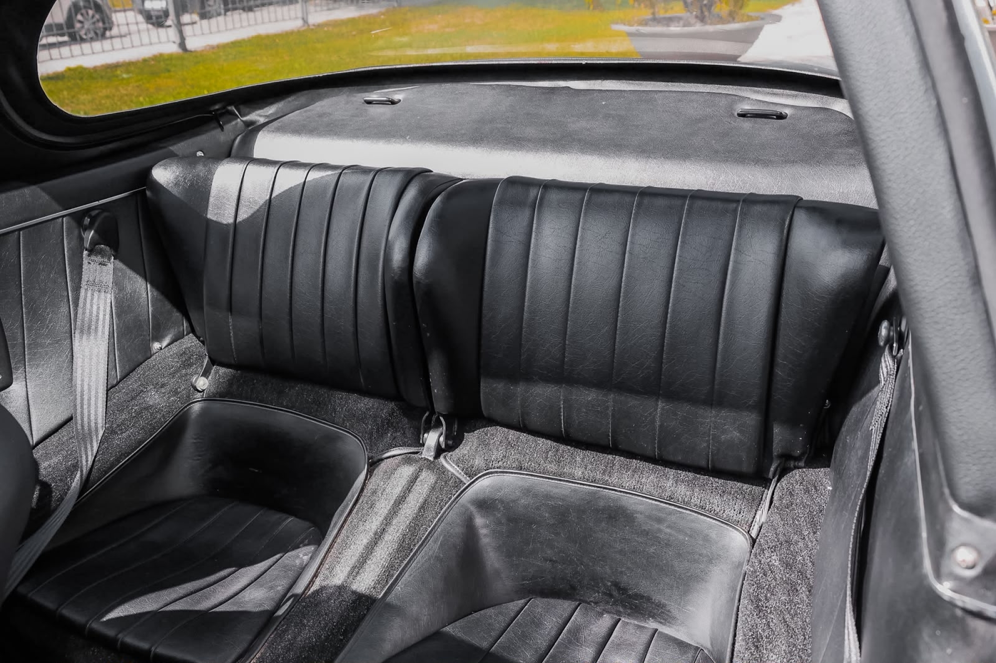 PORSCHE 911 TARGA S