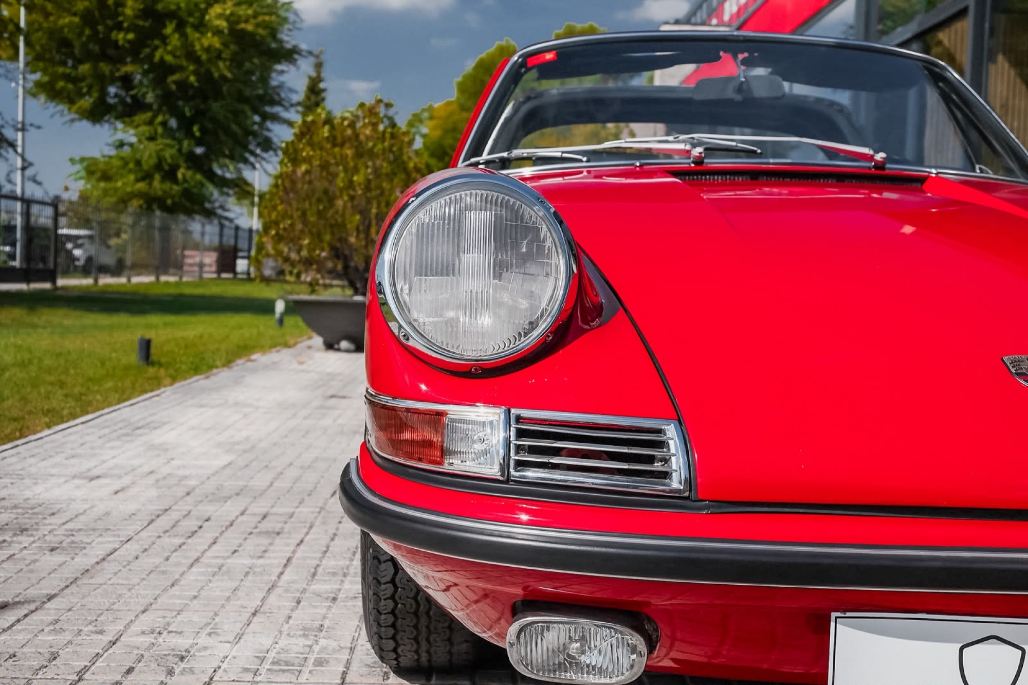 PORSCHE 911 TARGA S