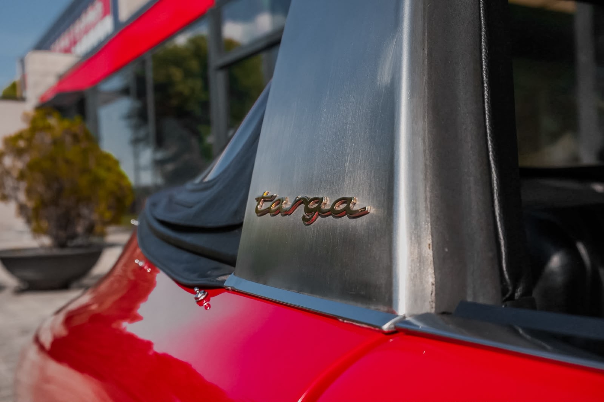 PORSCHE 911 TARGA S
