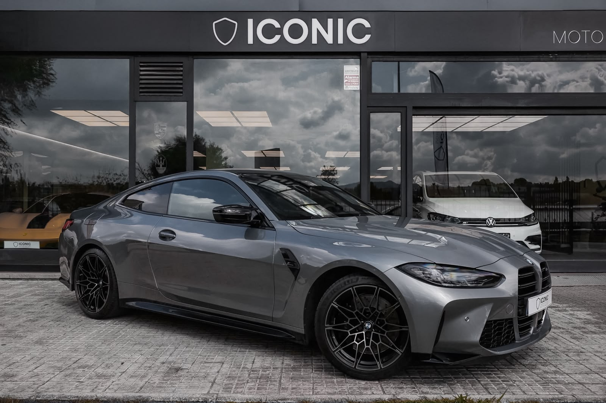 BMW M4 COMPETITION XDRIVE