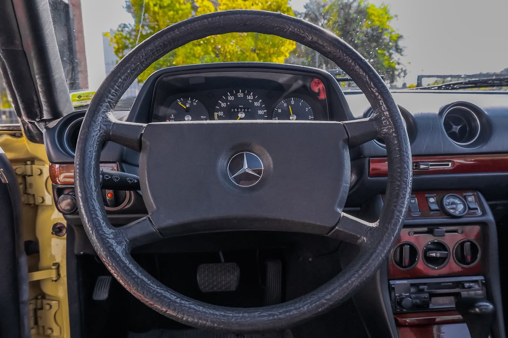 MERCEDES-BENZ 280 CE