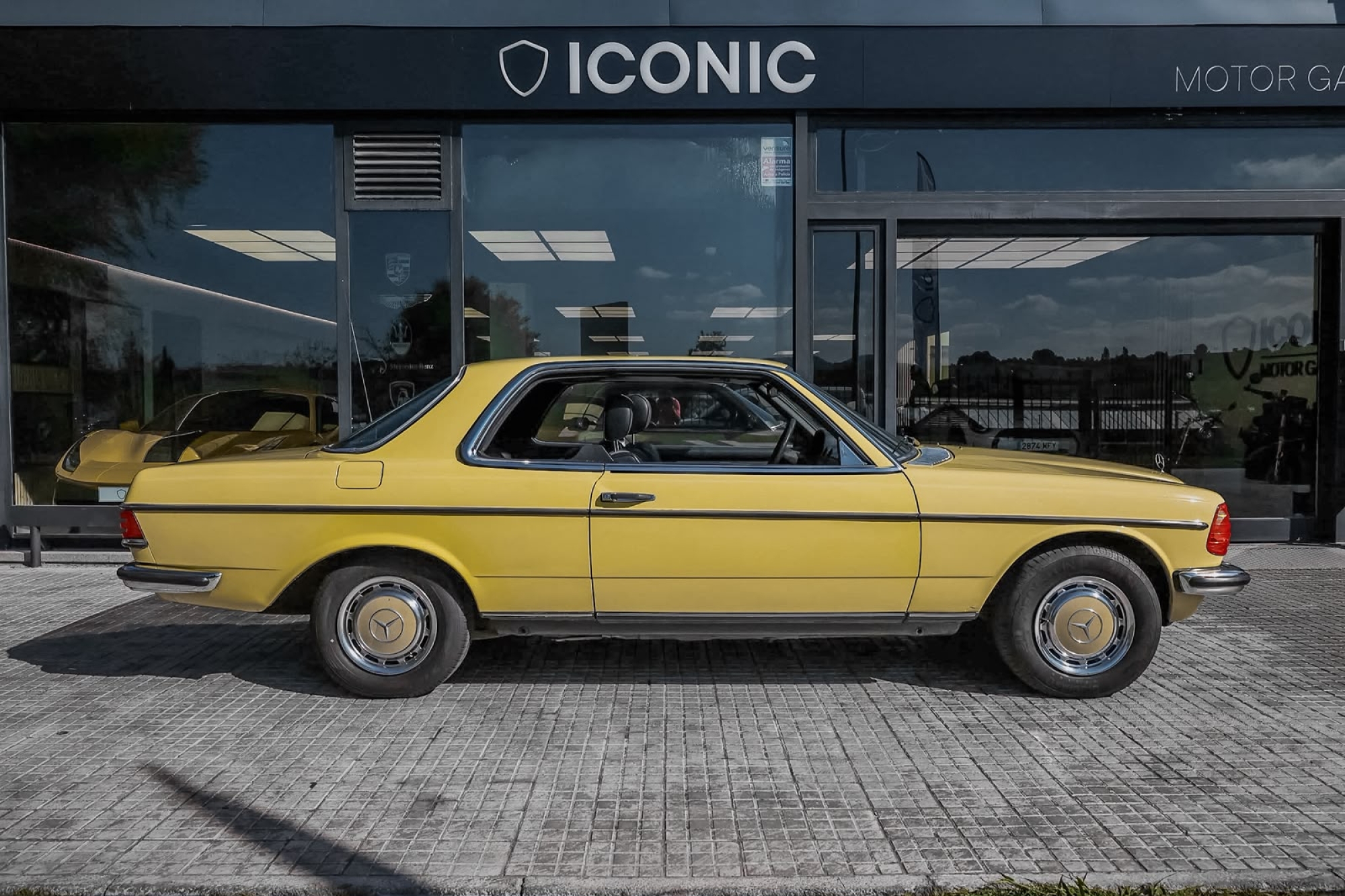 MERCEDES-BENZ 280 CE