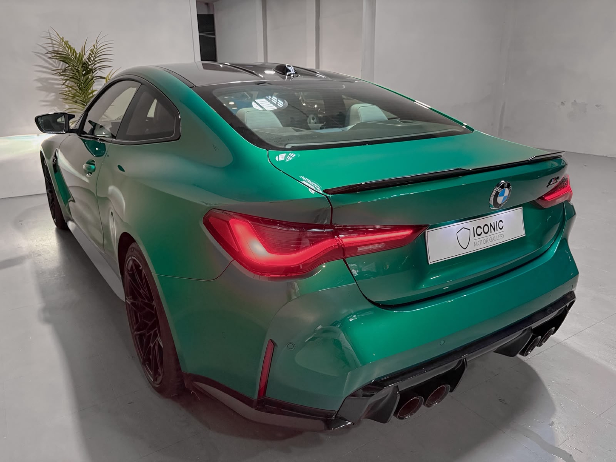 BMW M4 COMPETITION