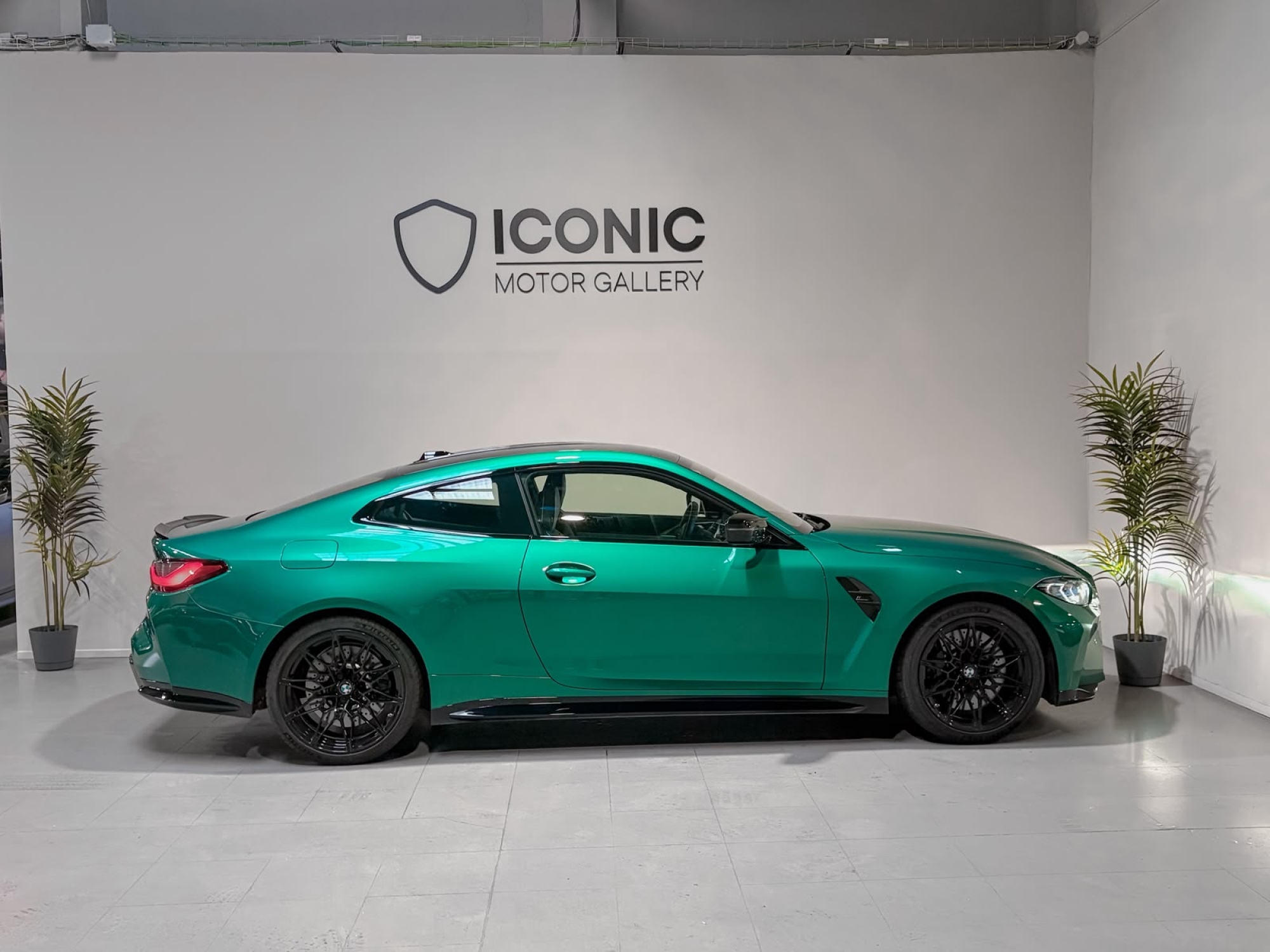 BMW M4 COMPETITION