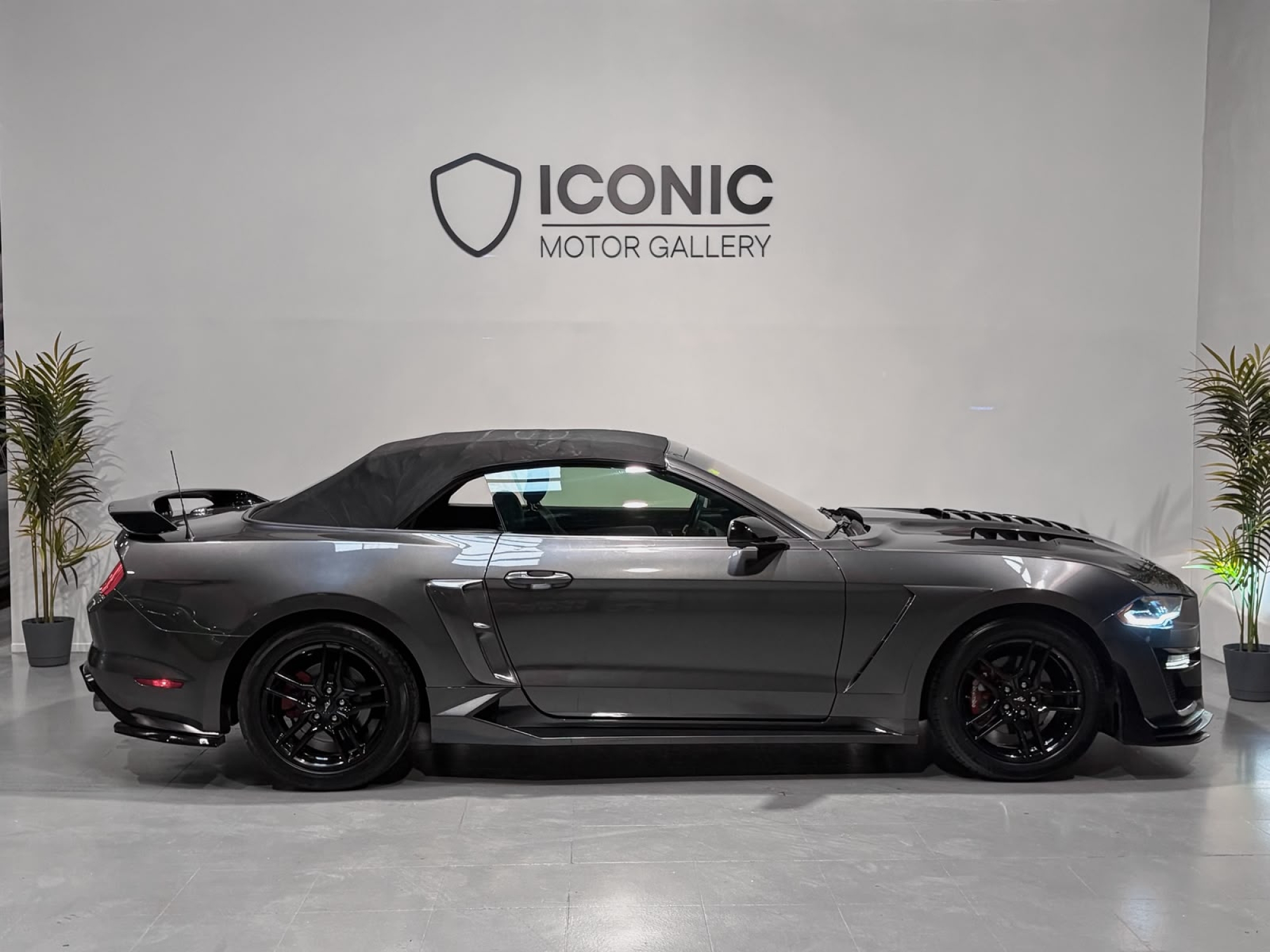 FORD MUSTANG CABRIO