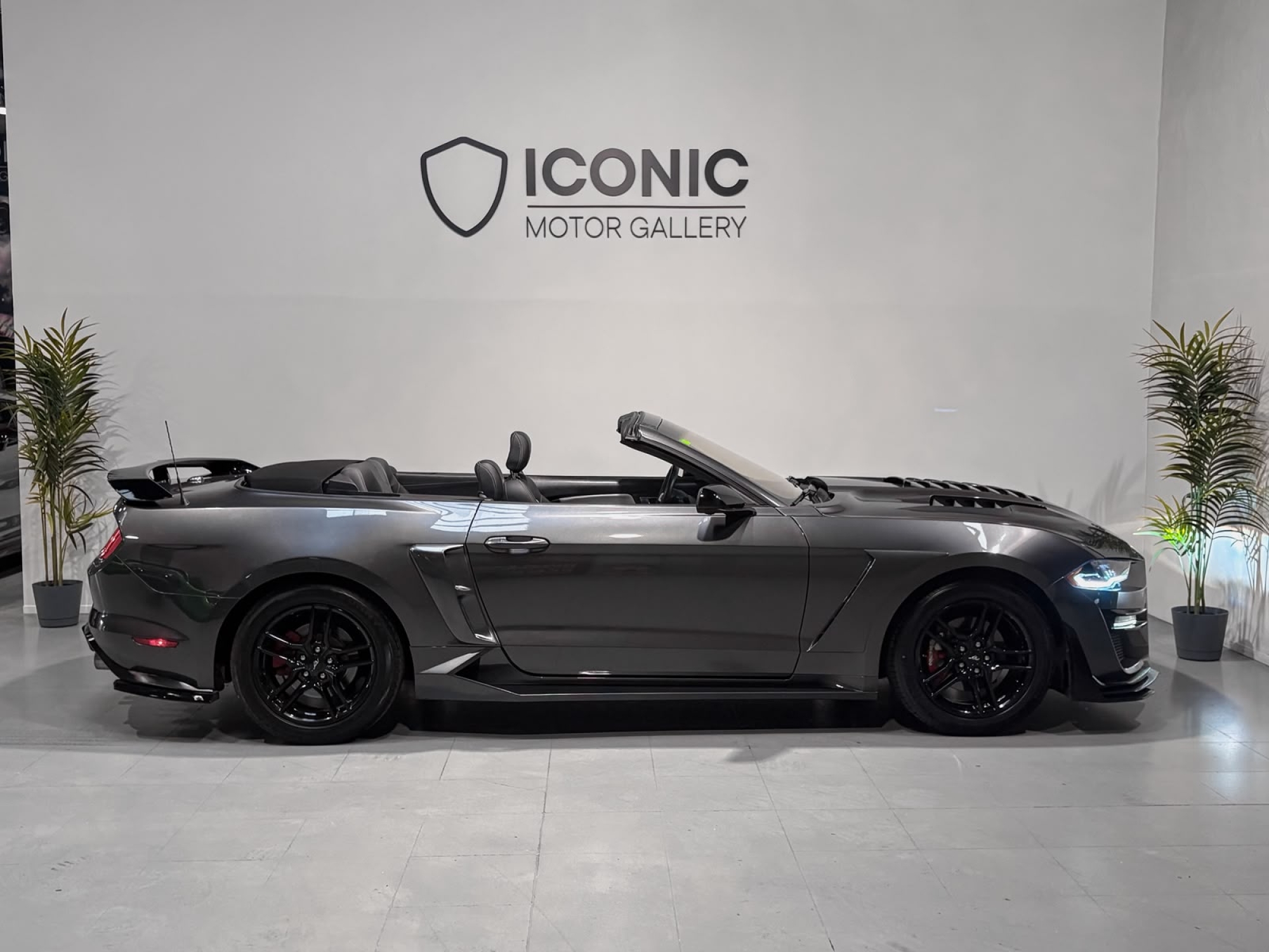 FORD MUSTANG CABRIO