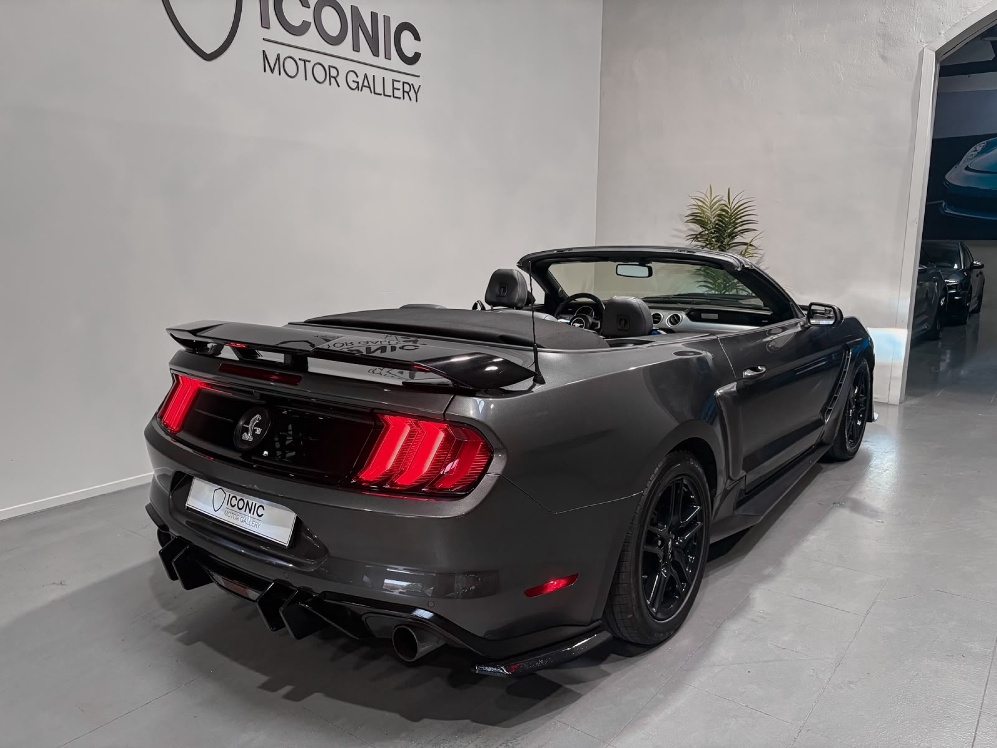 FORD MUSTANG CABRIO