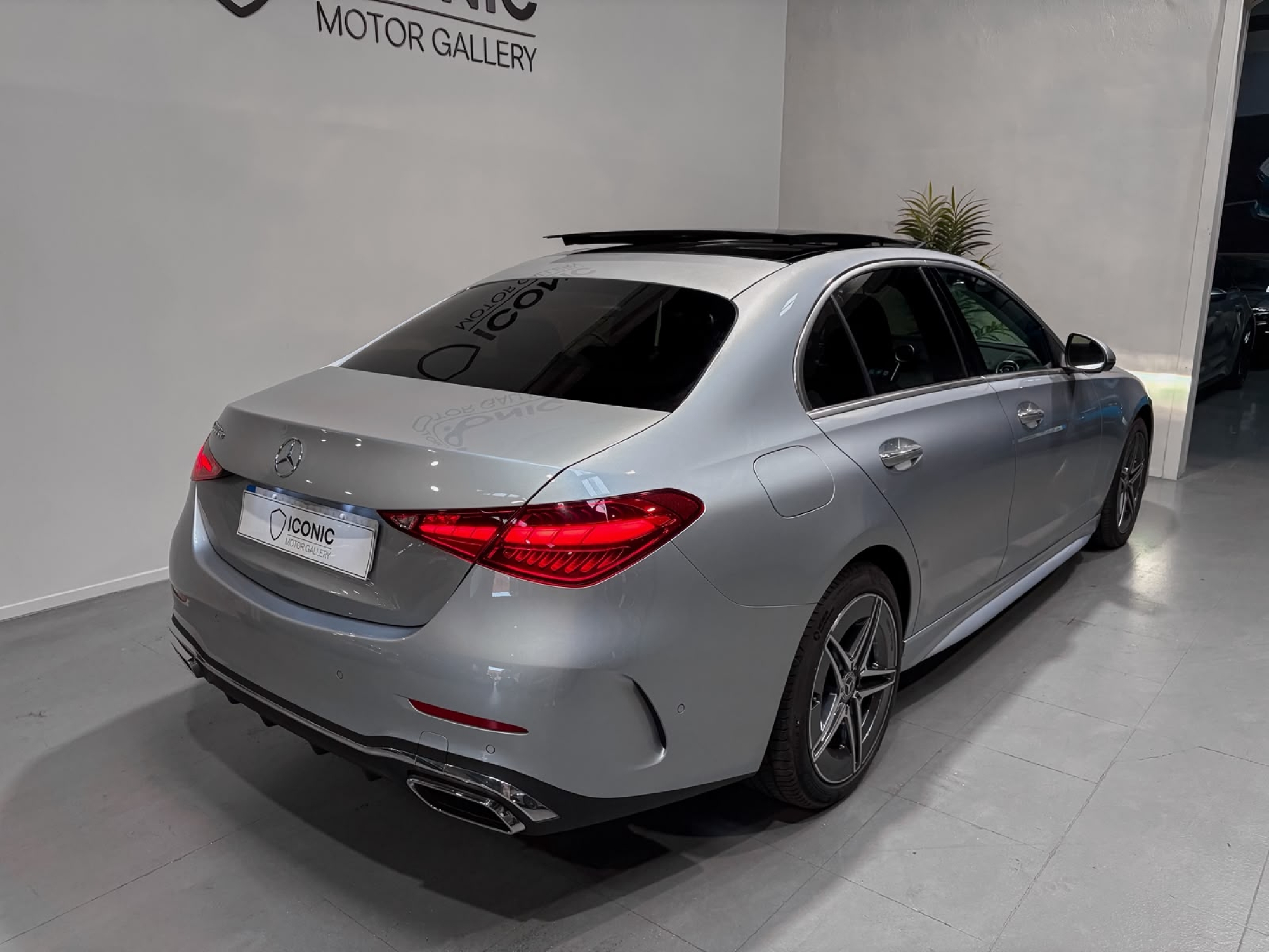 MERCEDES-BENZ C300de 4MATIC