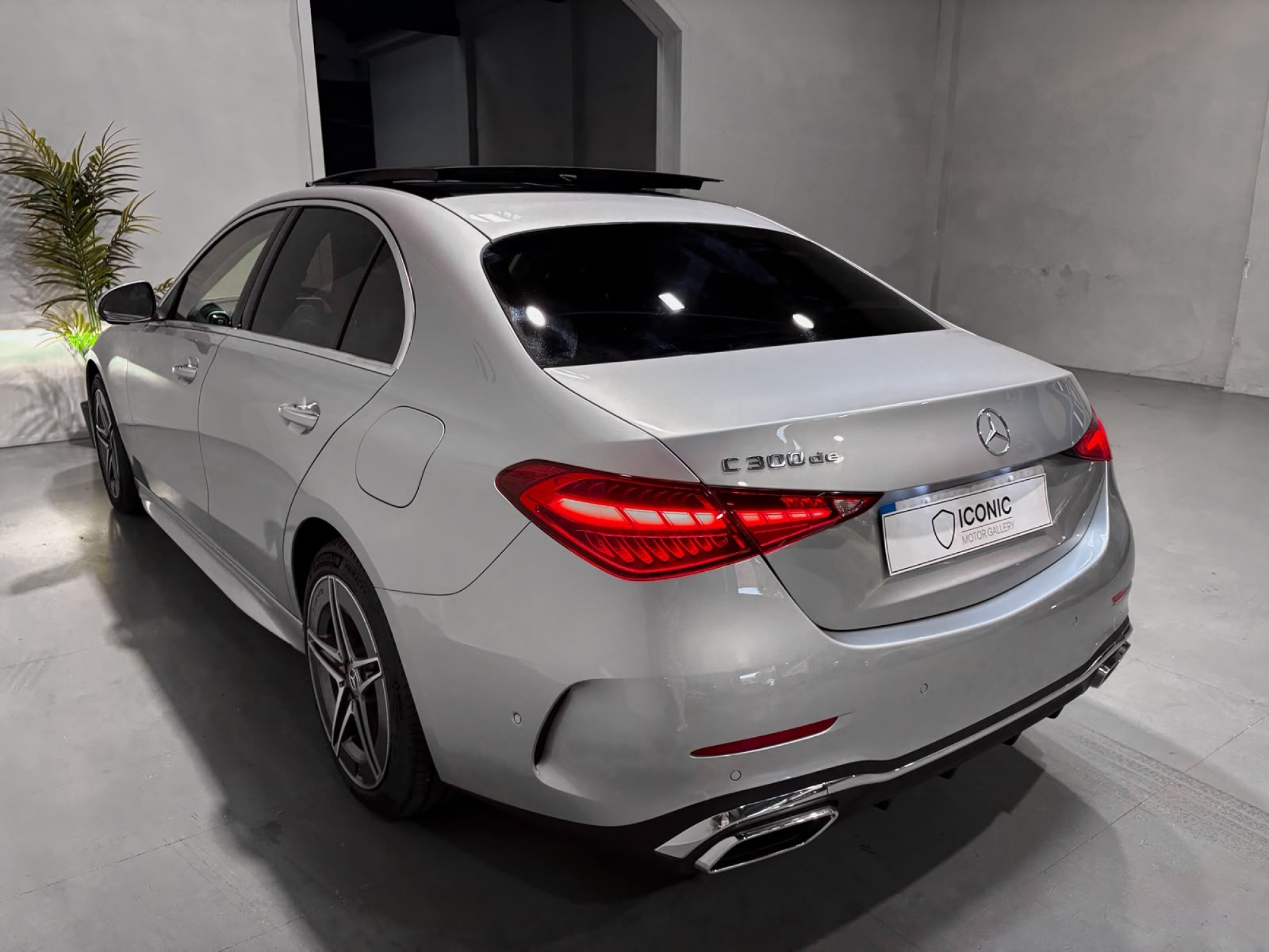 MERCEDES-BENZ C300de 4MATIC