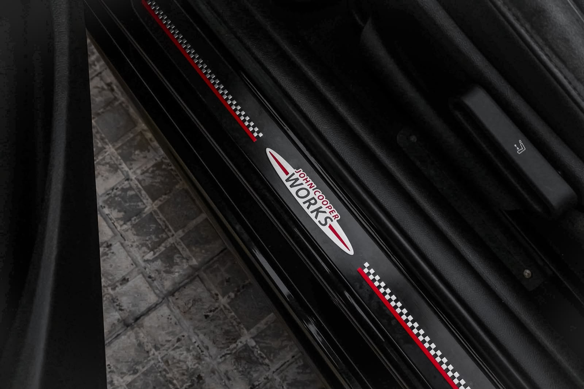 MINI JOHN COOPER WORKS CABRIO