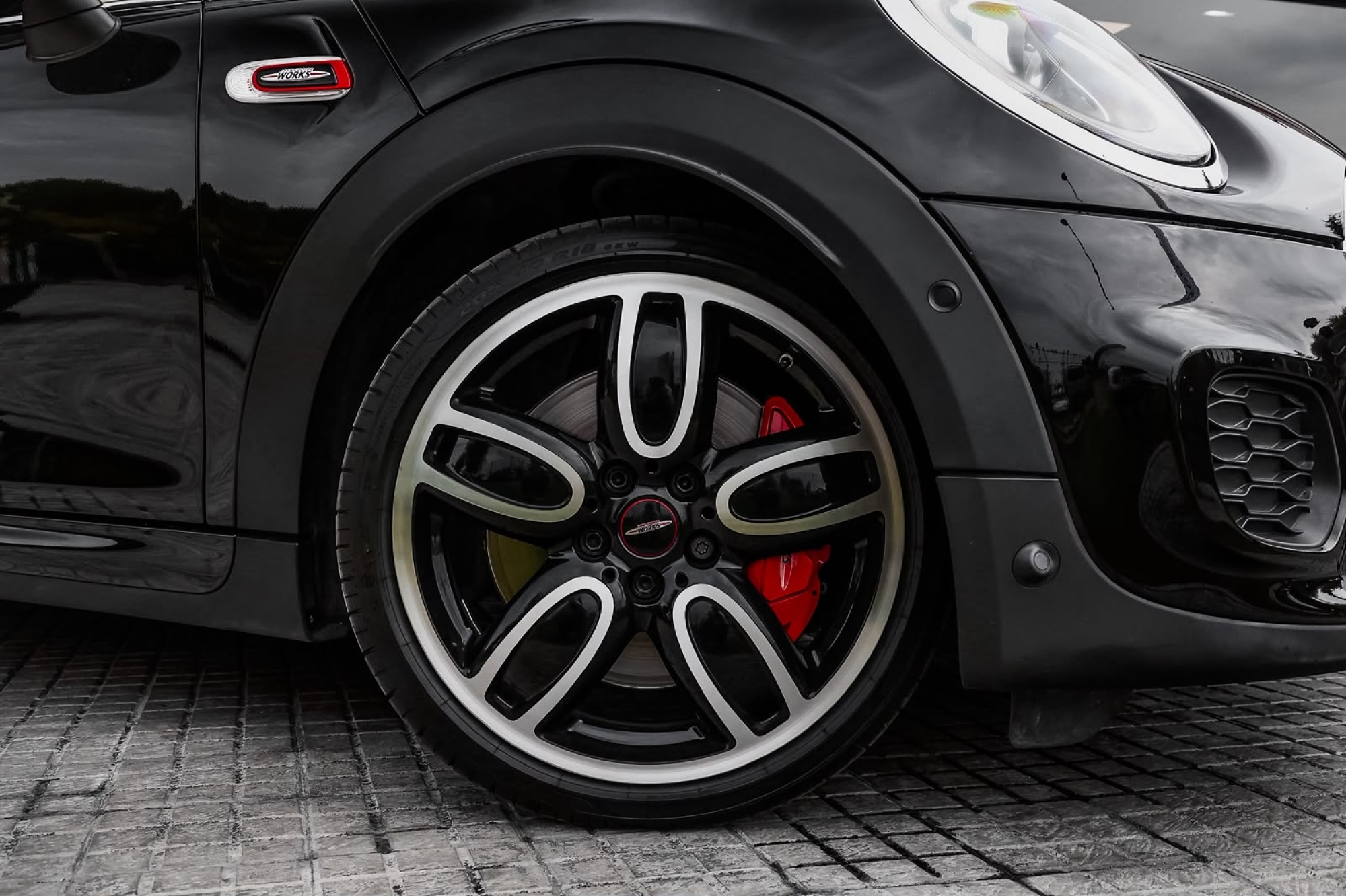 MINI JOHN COOPER WORKS CABRIO