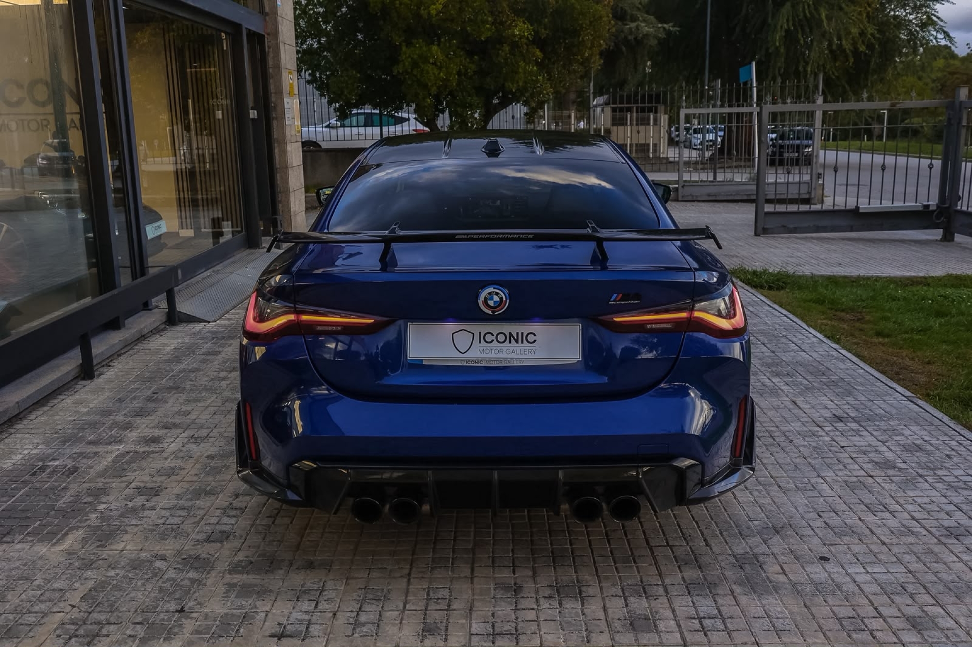 BMW M4 COMPETITION 