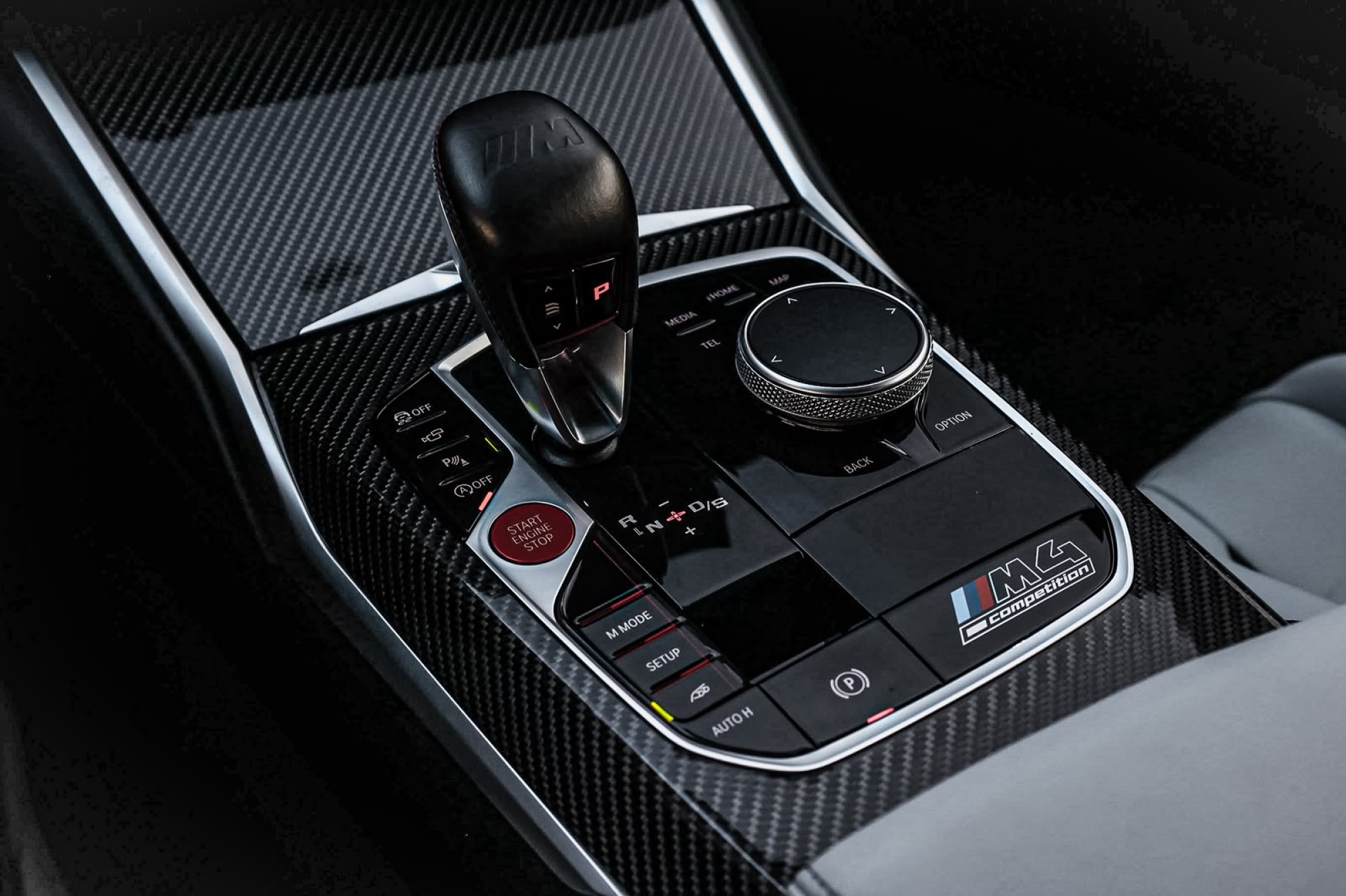 BMW M4 COMPETITION 