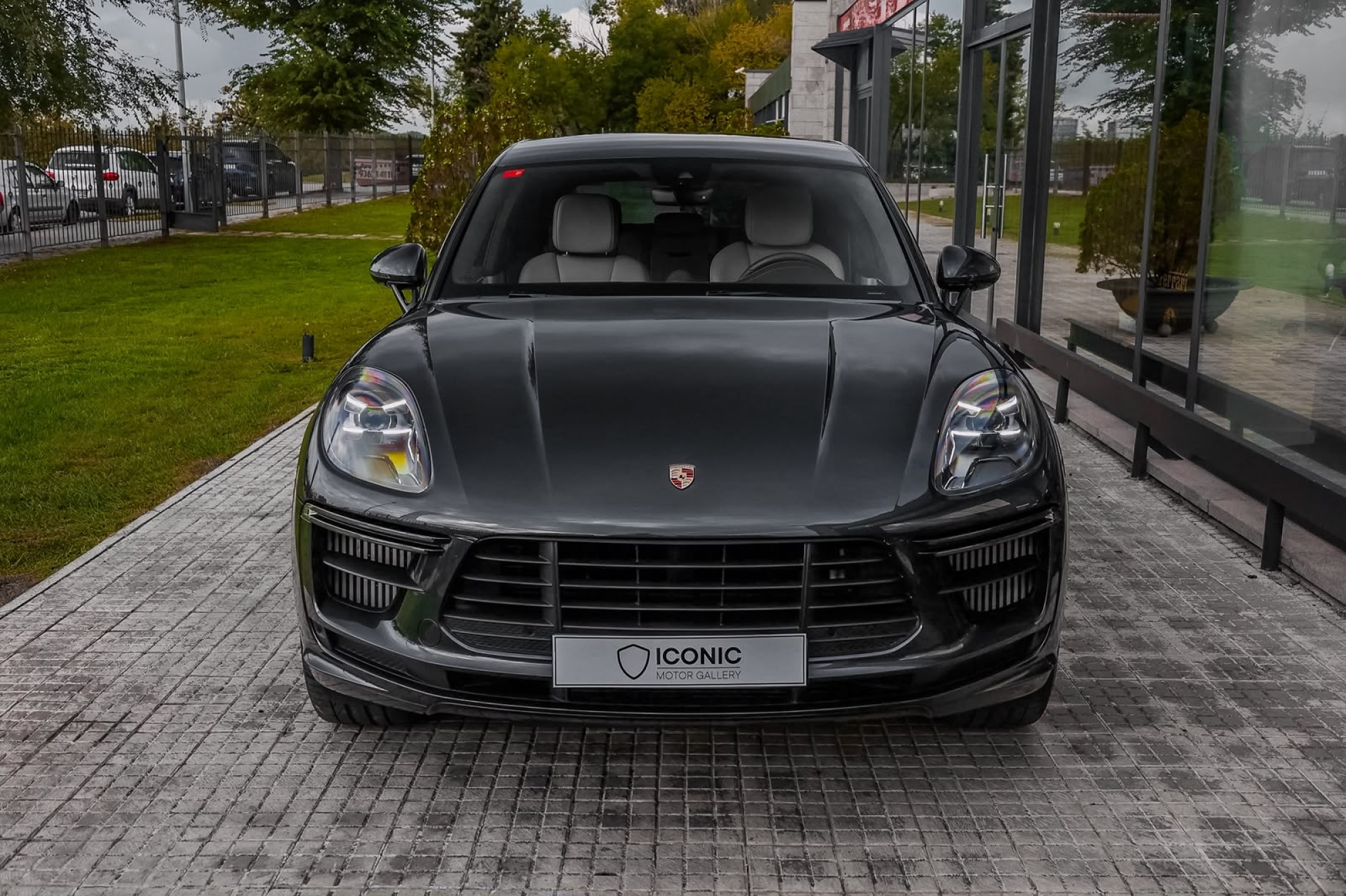 PORSCHE MACAN TURBO