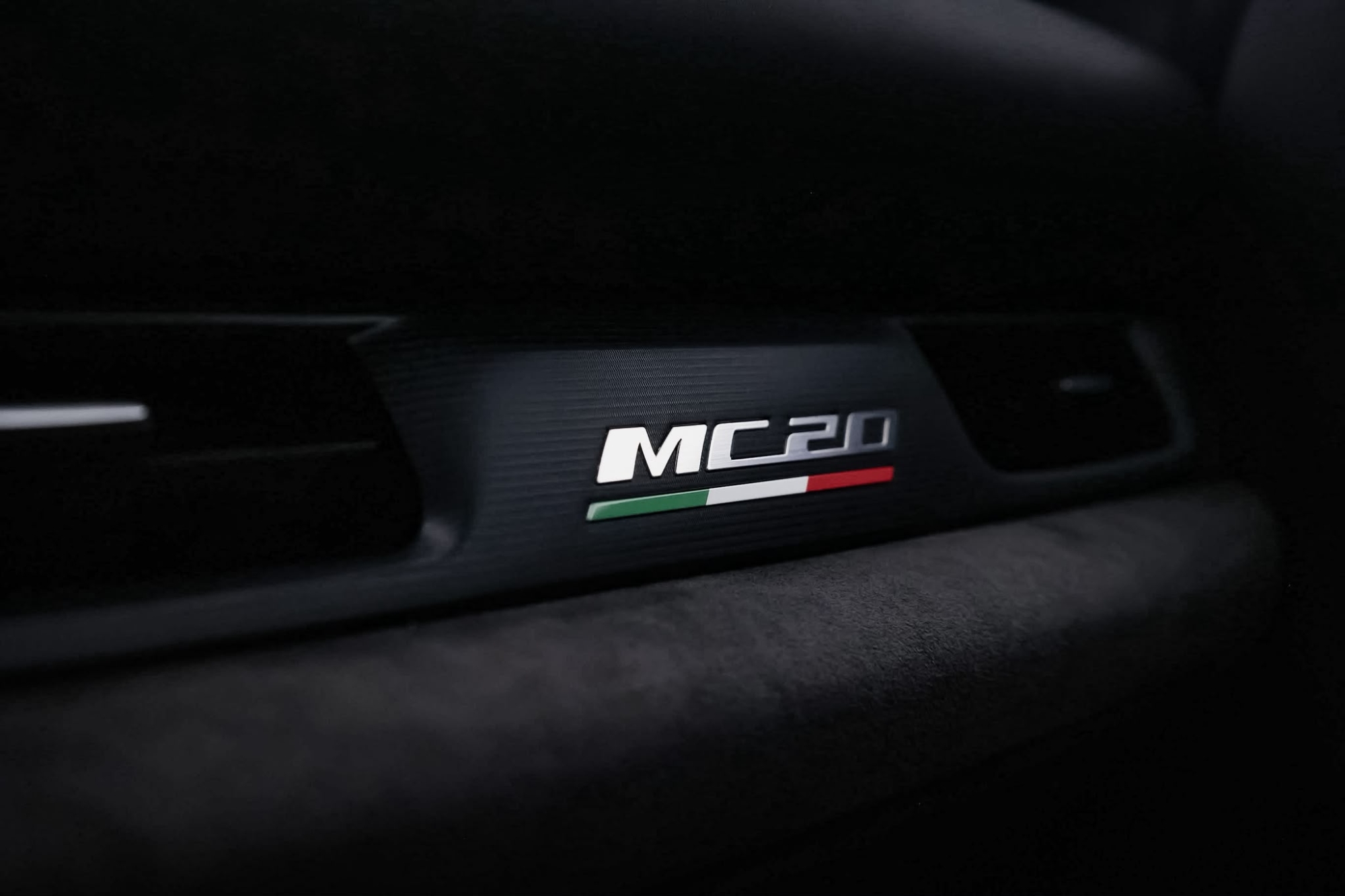MASERATI MC20
