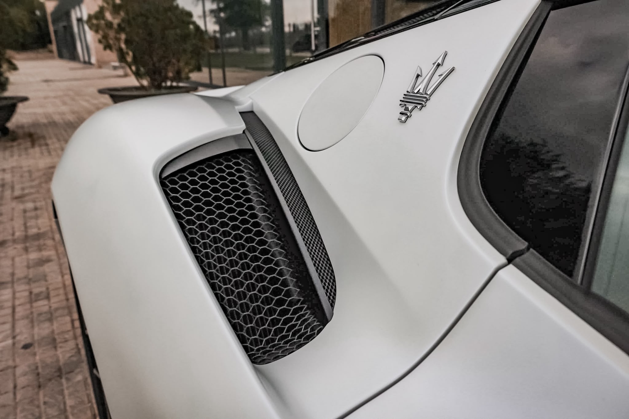 MASERATI MC20
