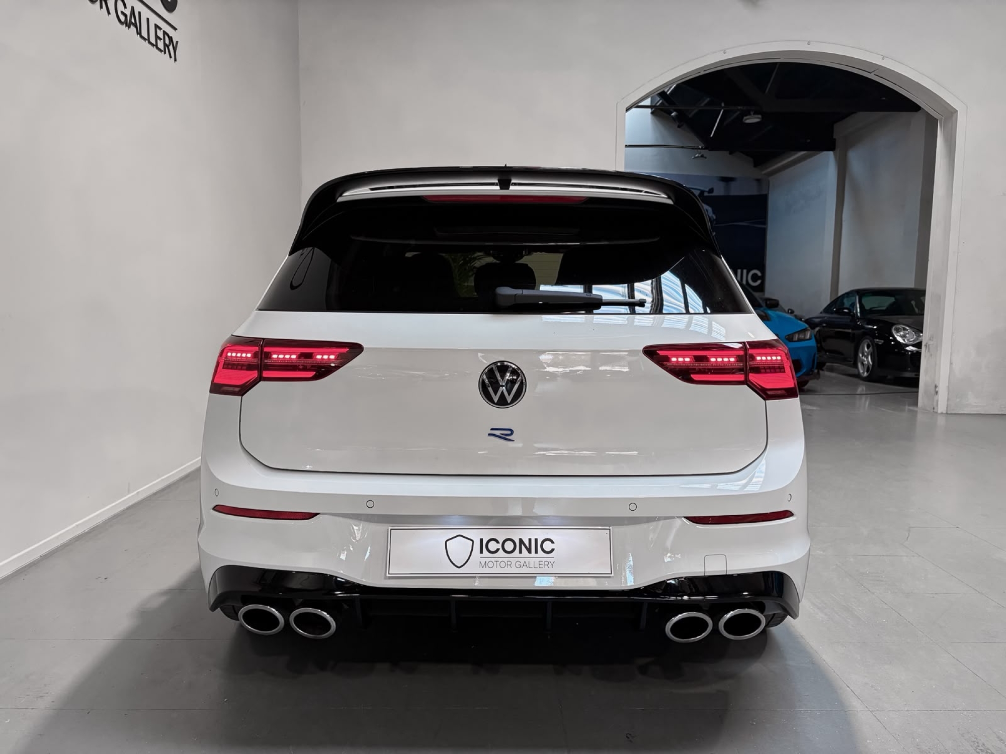 VOLKSWAGEN GOLF R 20 ANIVERSARIO