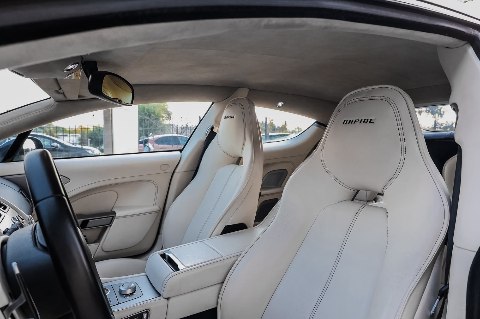 ASTON MARTIN RAPIDE