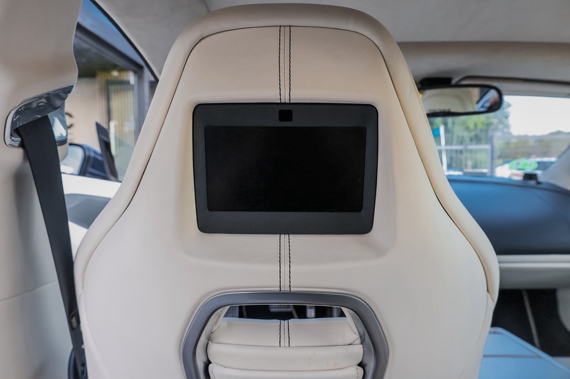 ASTON MARTIN RAPIDE