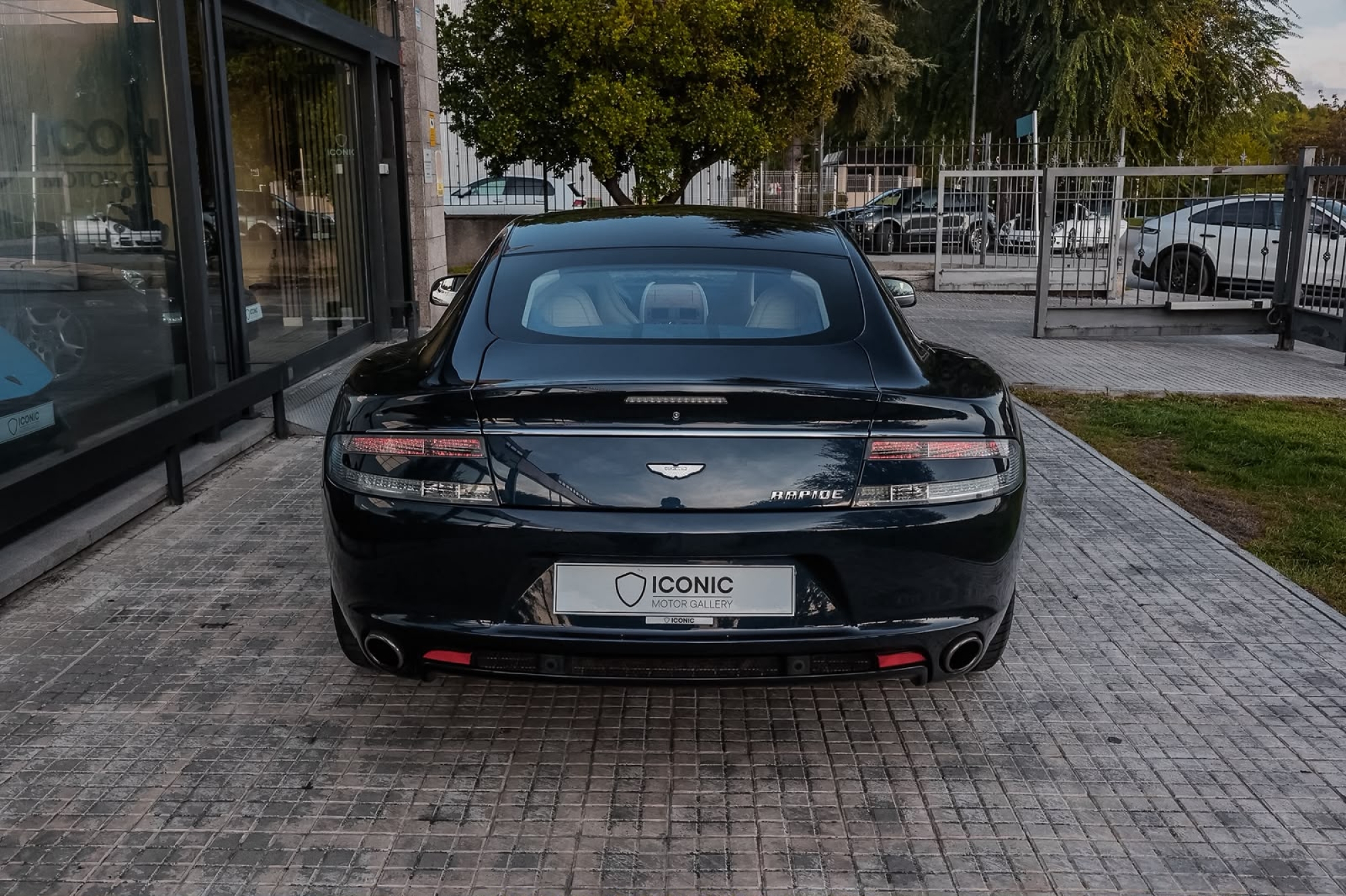 ASTON MARTIN RAPIDE