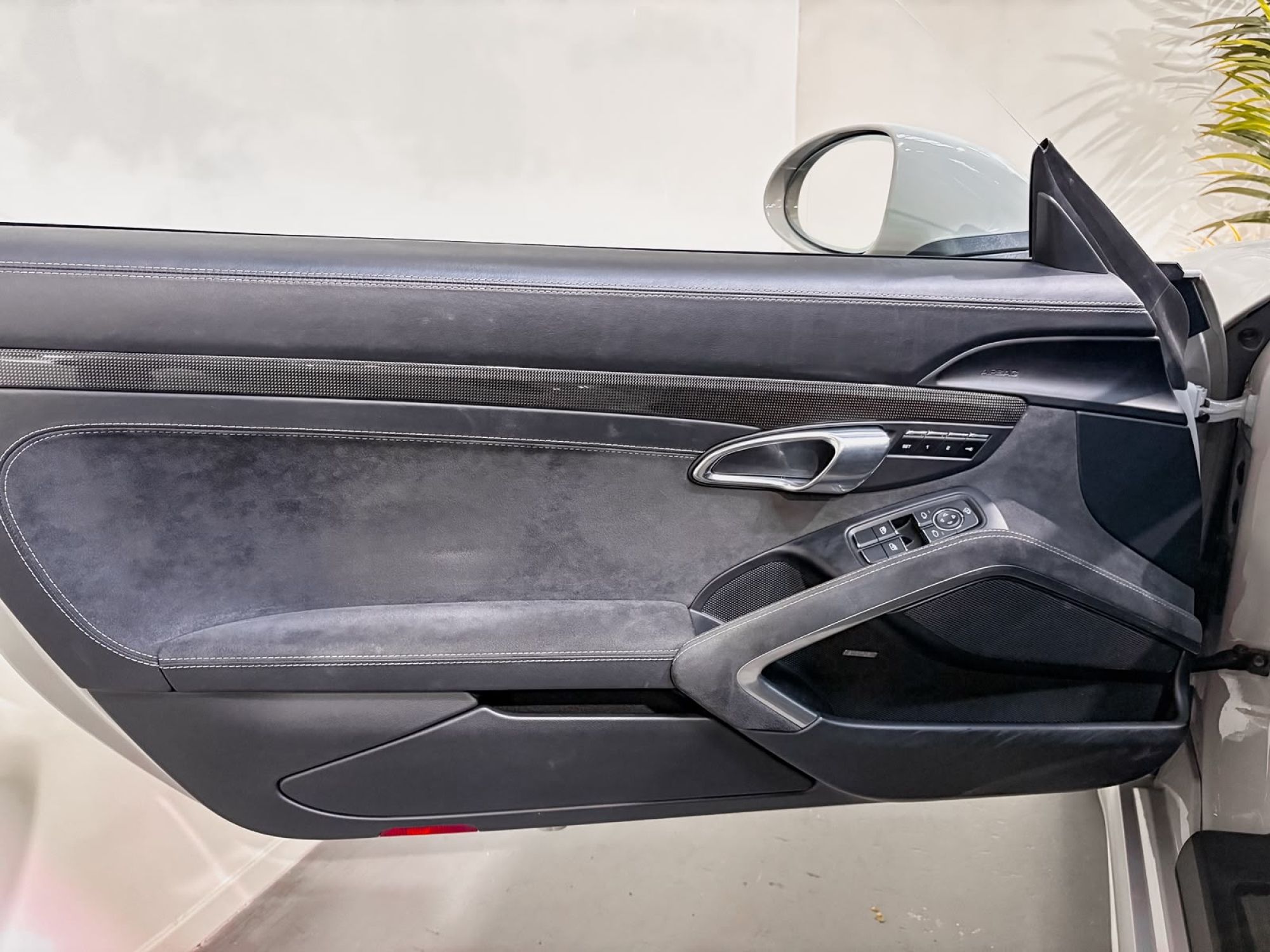 PORSCHE 718 CAYMAN GTS