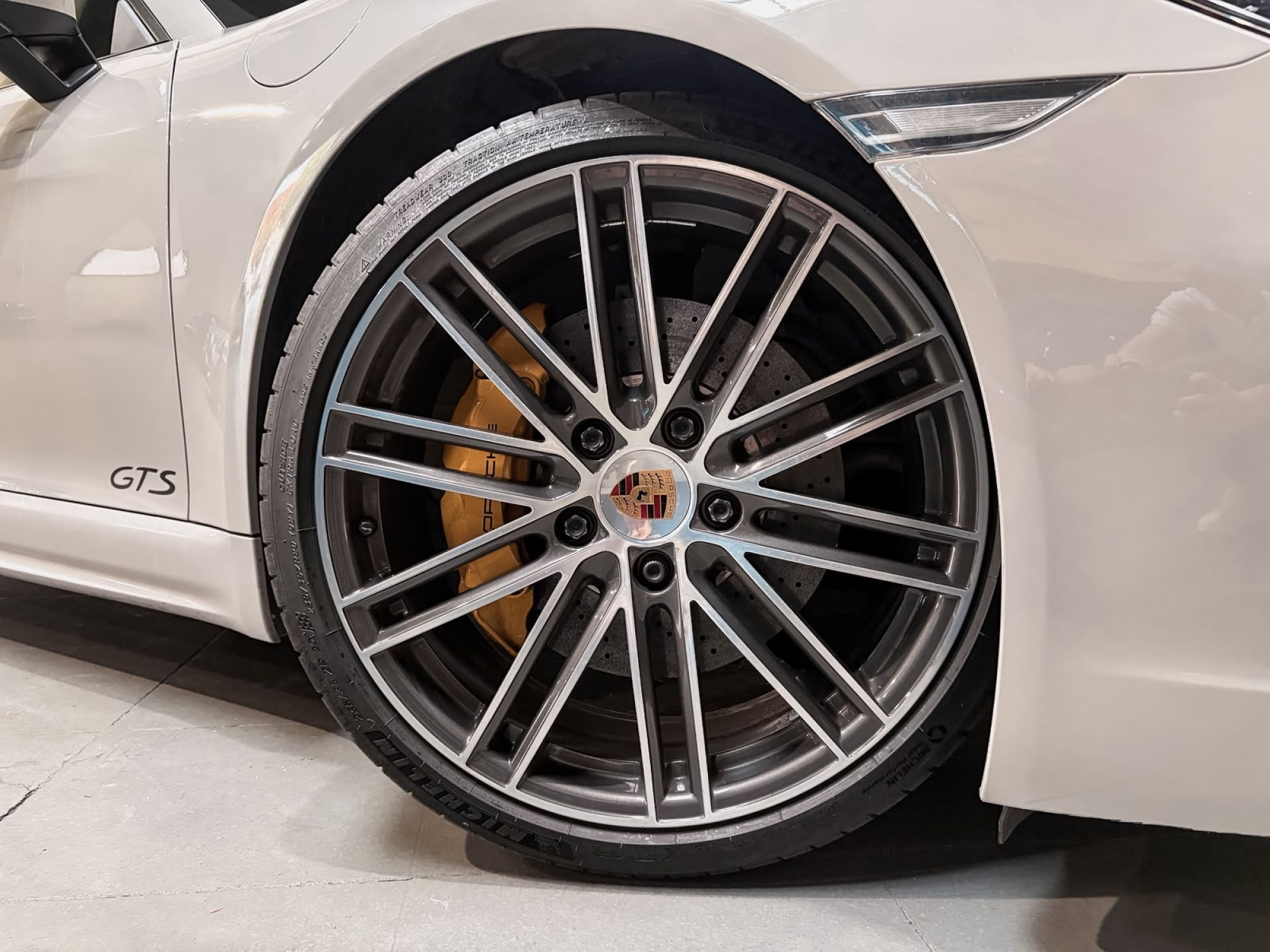 PORSCHE 718 CAYMAN GTS