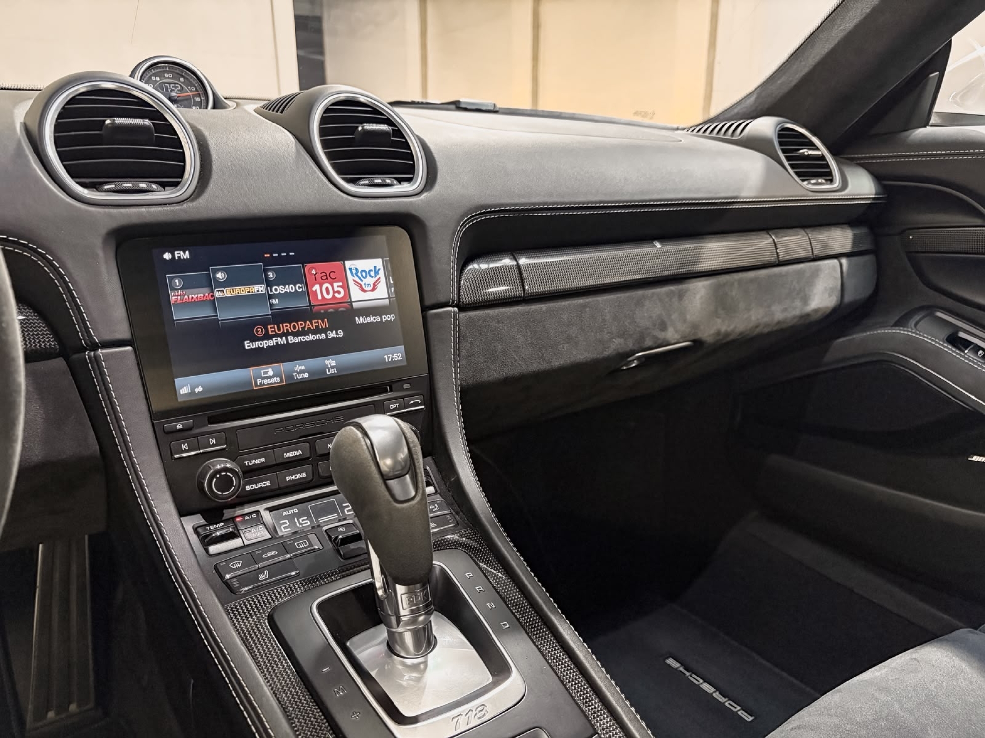 PORSCHE 718 CAYMAN GTS