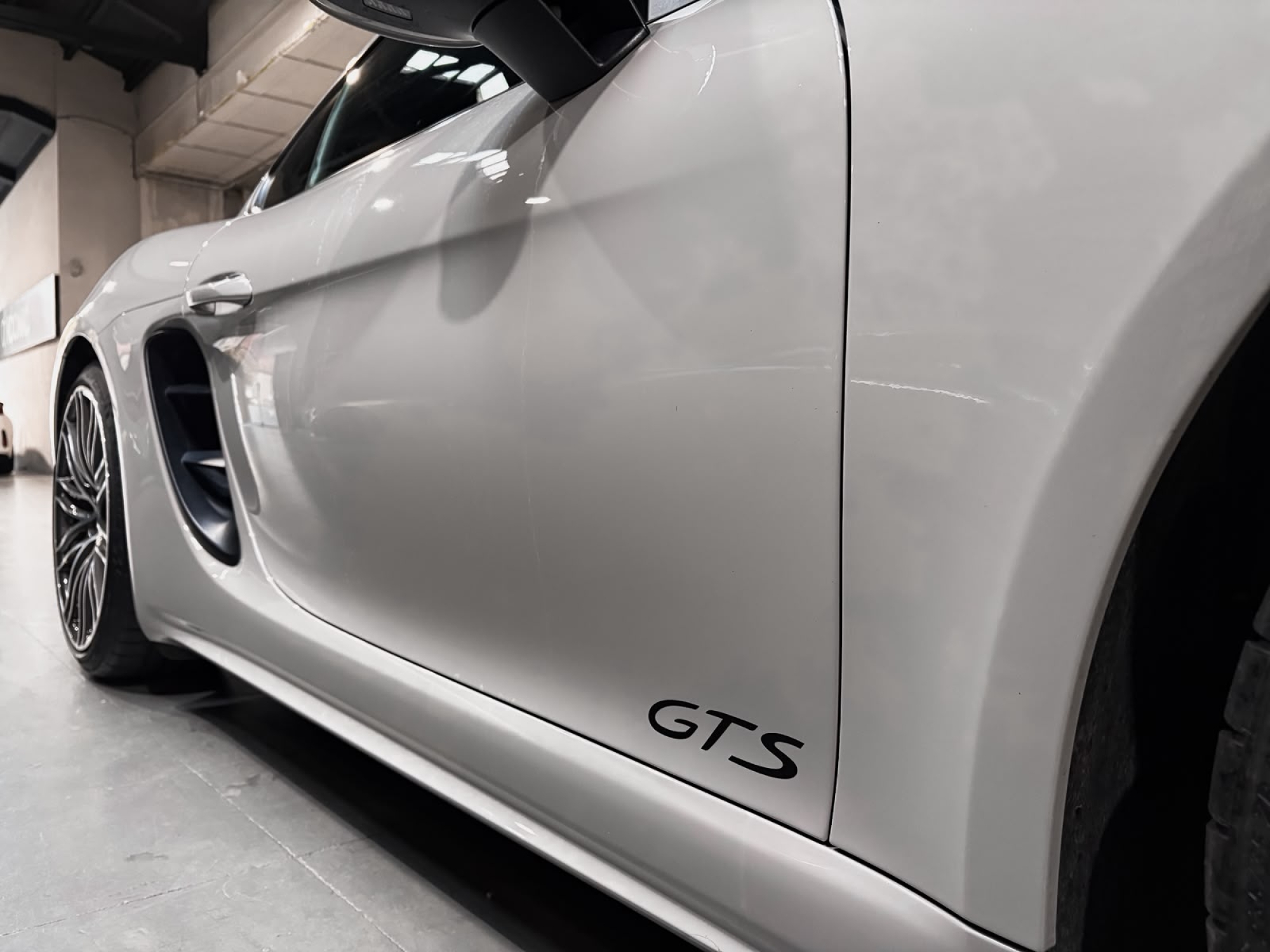PORSCHE 718 CAYMAN GTS