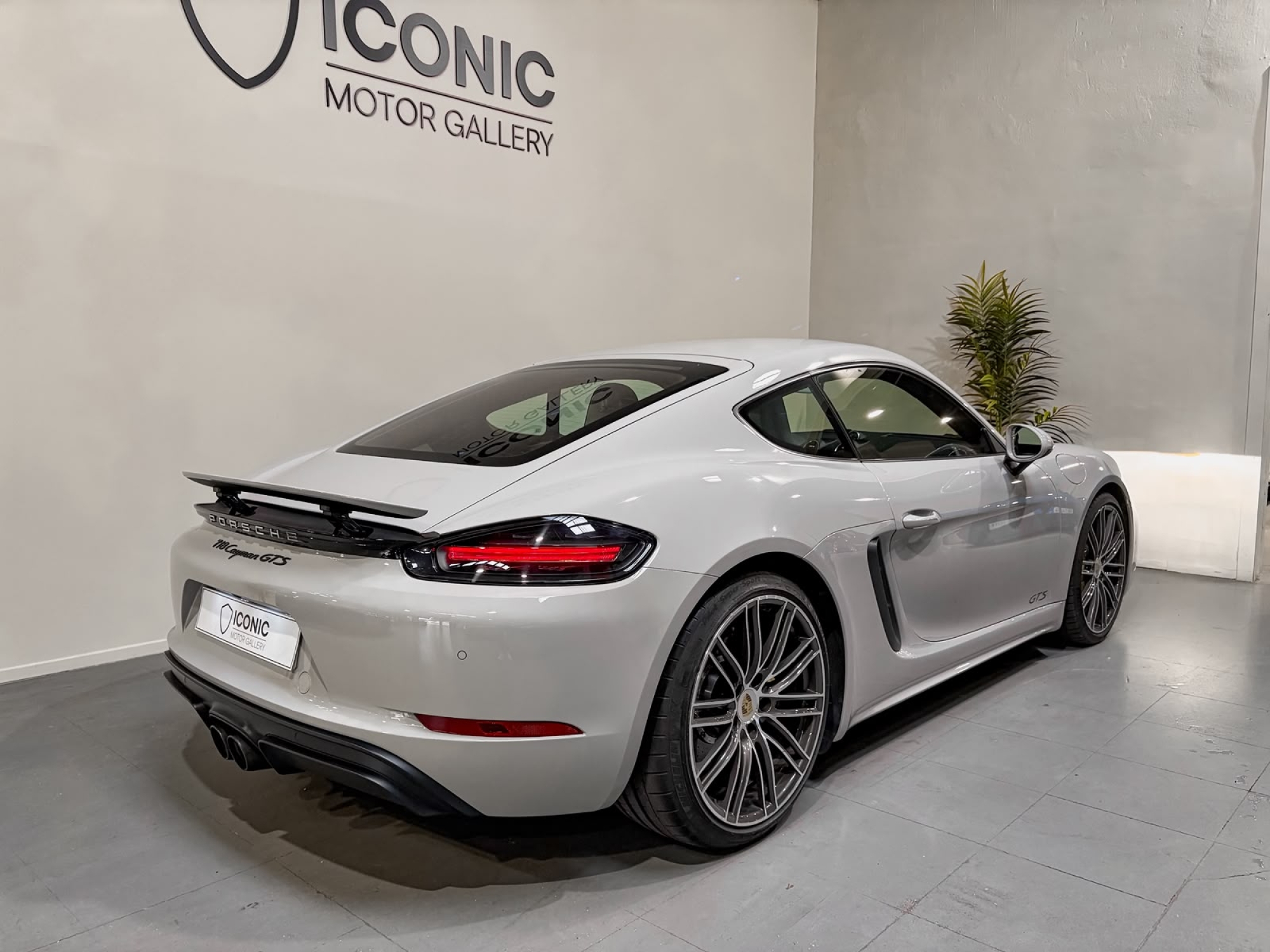 PORSCHE 718 CAYMAN GTS