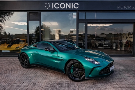ASTON MARTIN VANTAGE