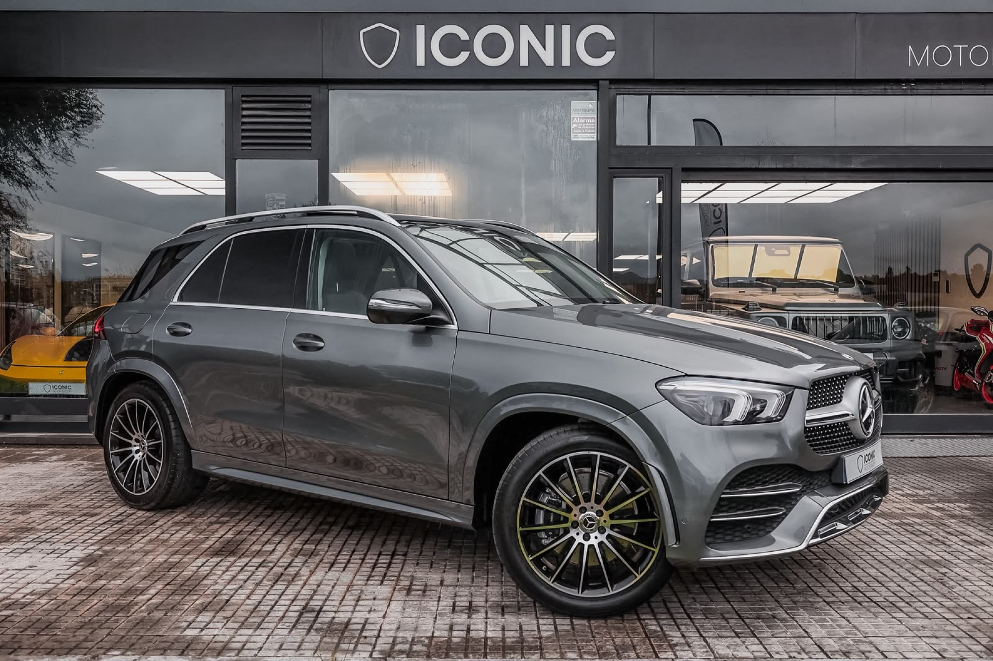 MERCEDES-BENZ GLE 300D 4MATIC