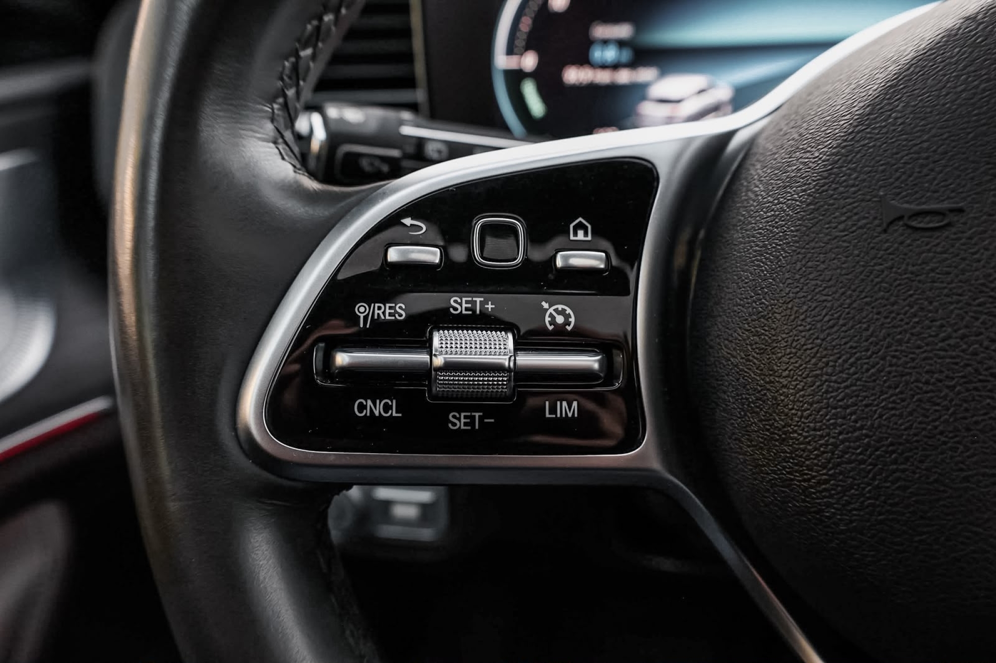 MERCEDES-BENZ GLE 300D 4MATIC