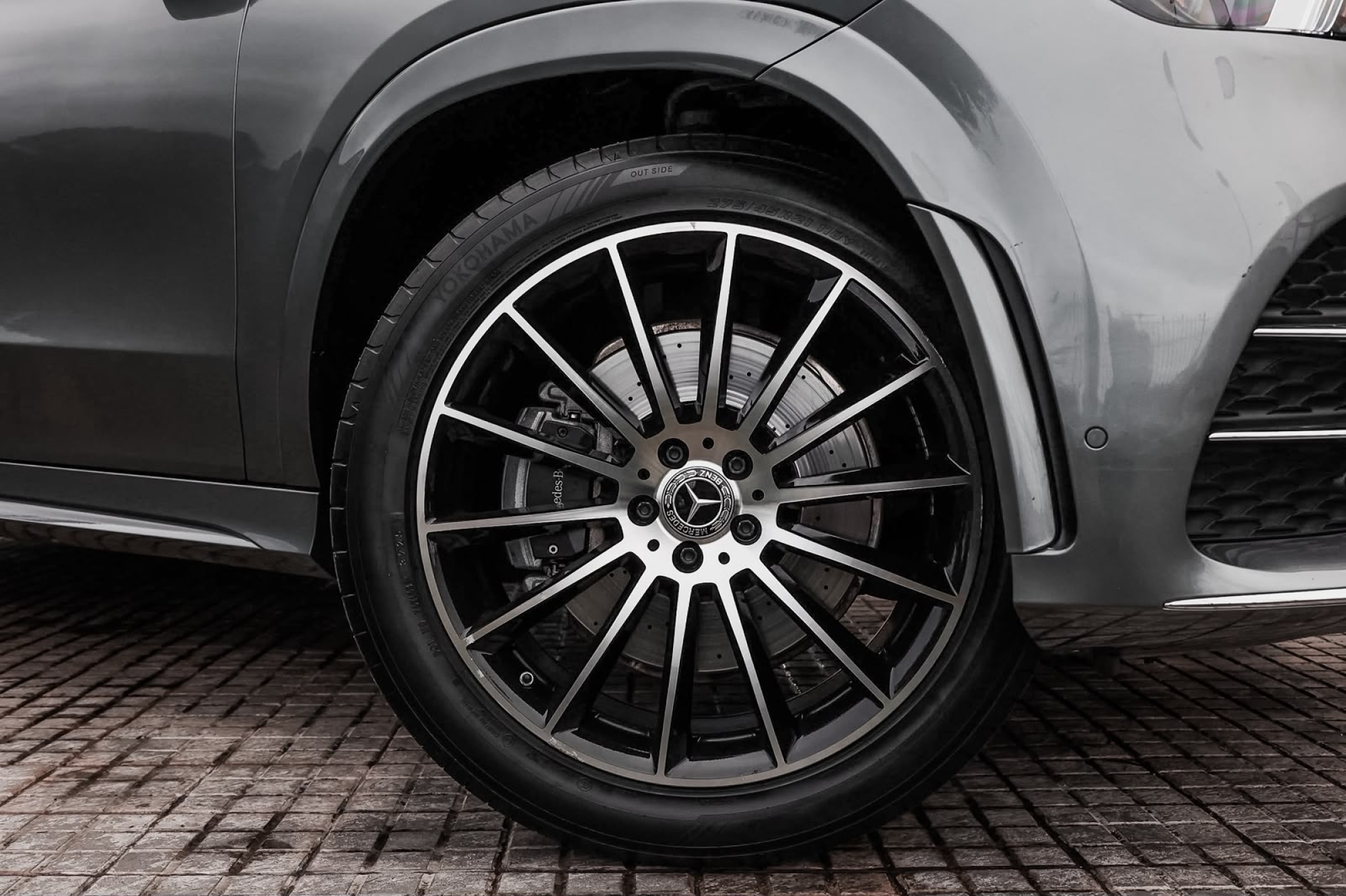 MERCEDES-BENZ GLE 300D 4MATIC