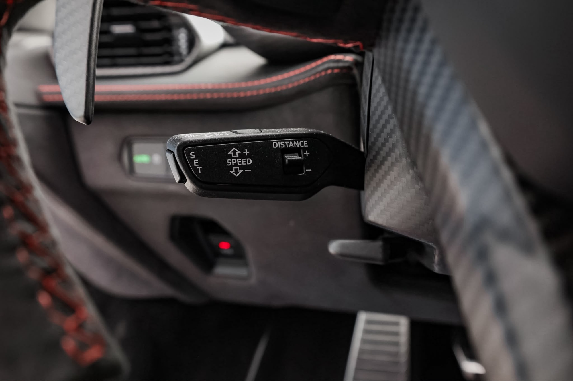 LAMBORGHINI REVUELTO FULL CARBONO