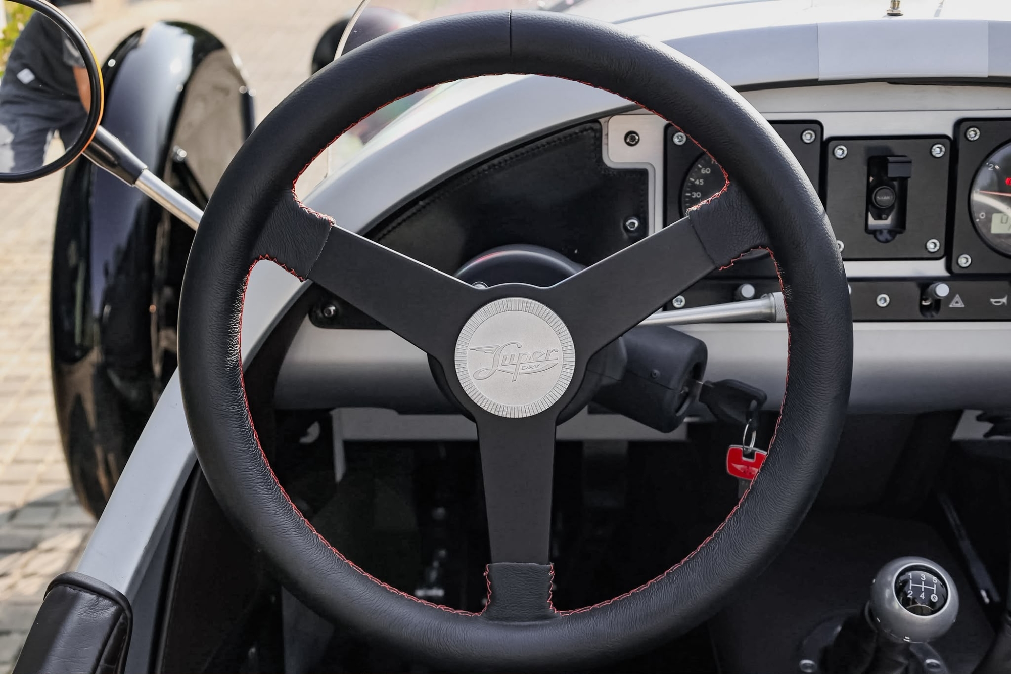MORGAN 3-WHEELER SUPERDRY LIMITED EDITION