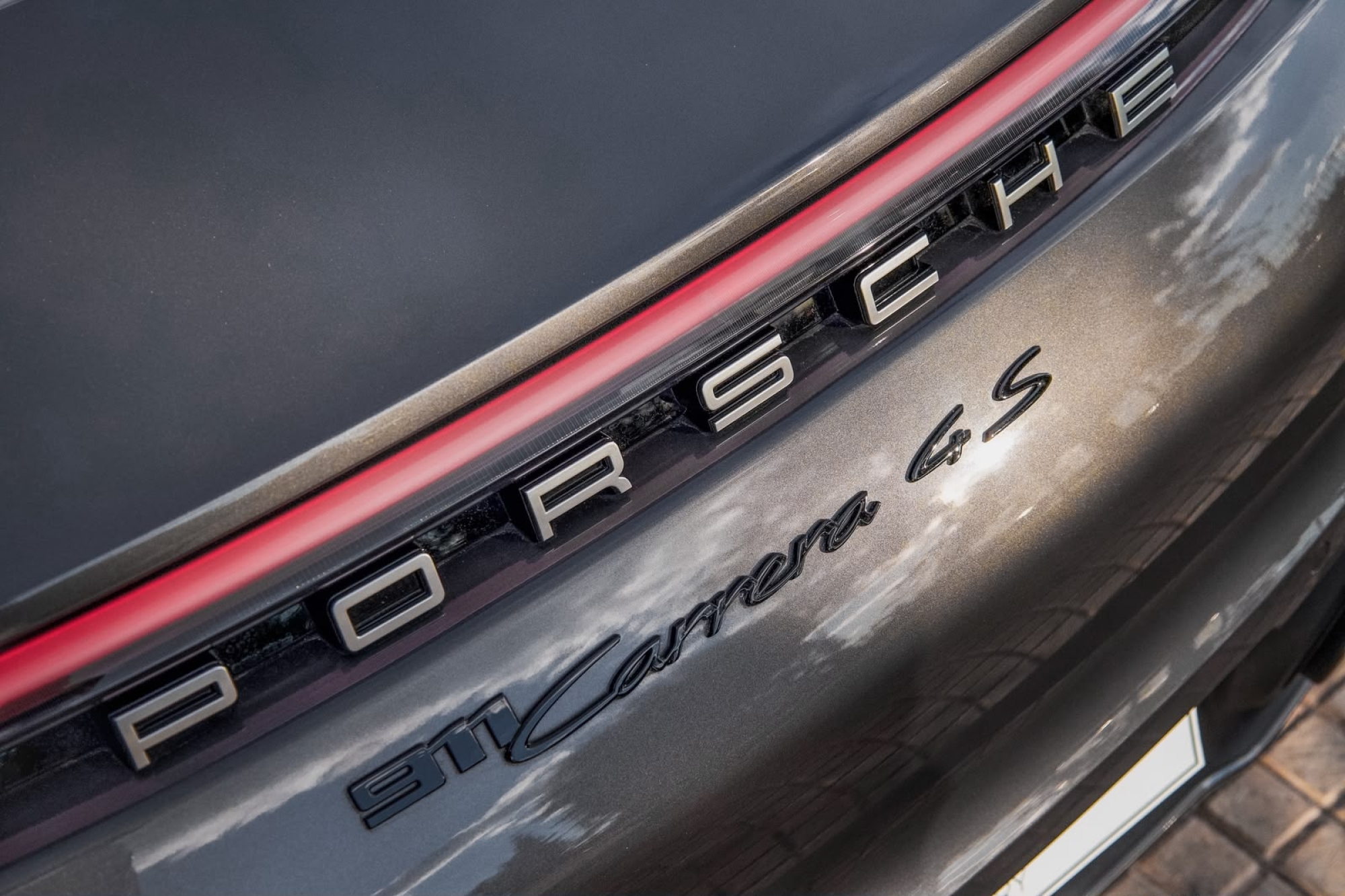 PORSCHE 911 992 CARRERA 4S