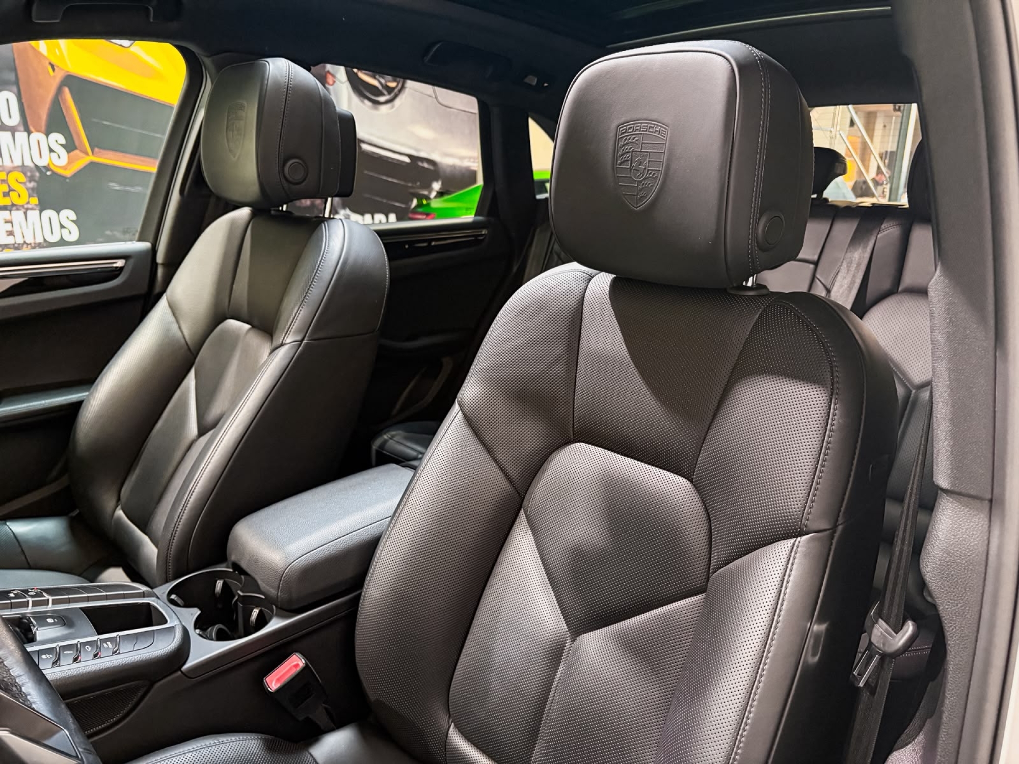 PORSCHE MACAN S