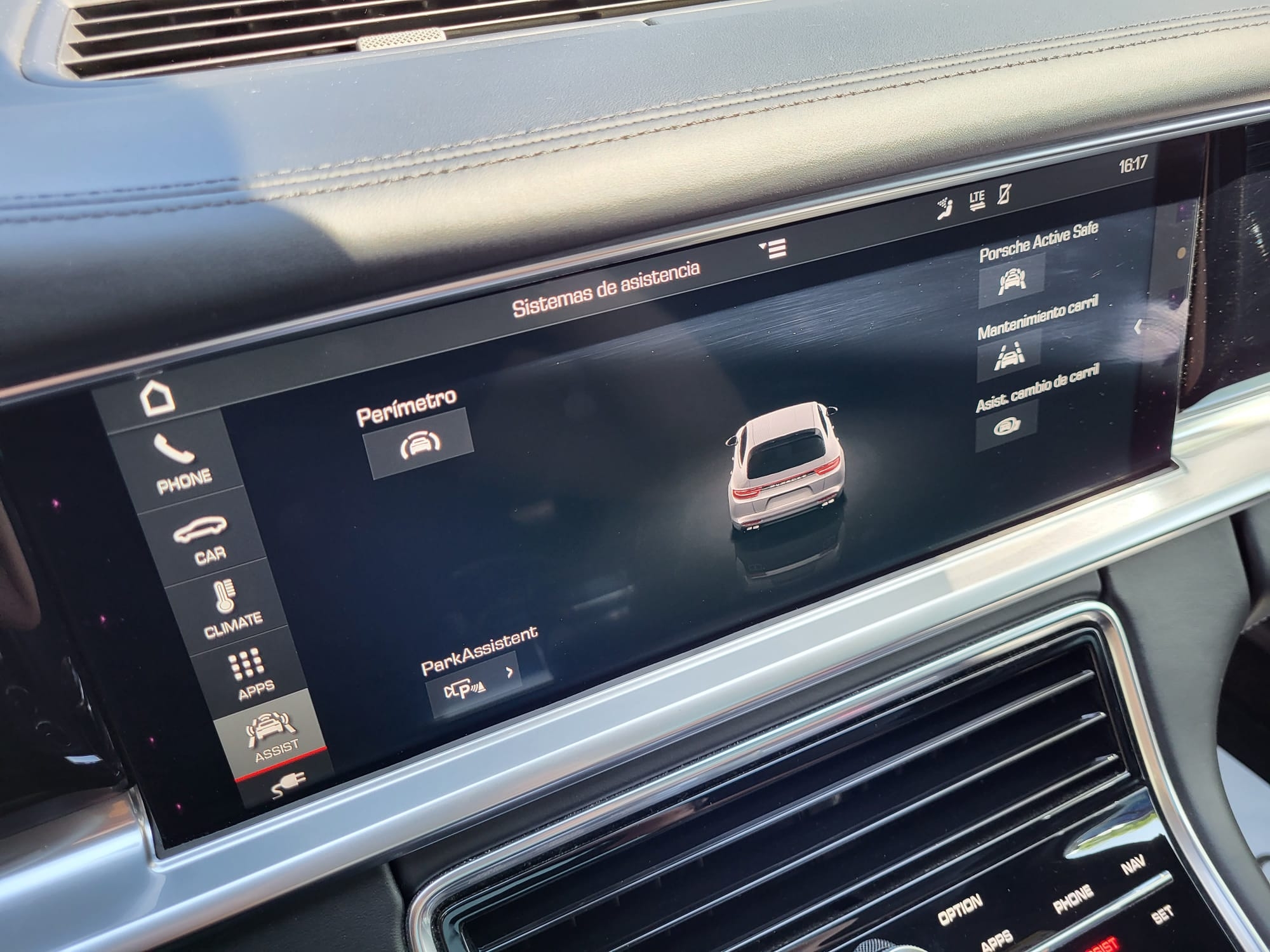 PORSCHE PANAMERA TURBO S E-HYBRID SPORT TURISMO TECHART