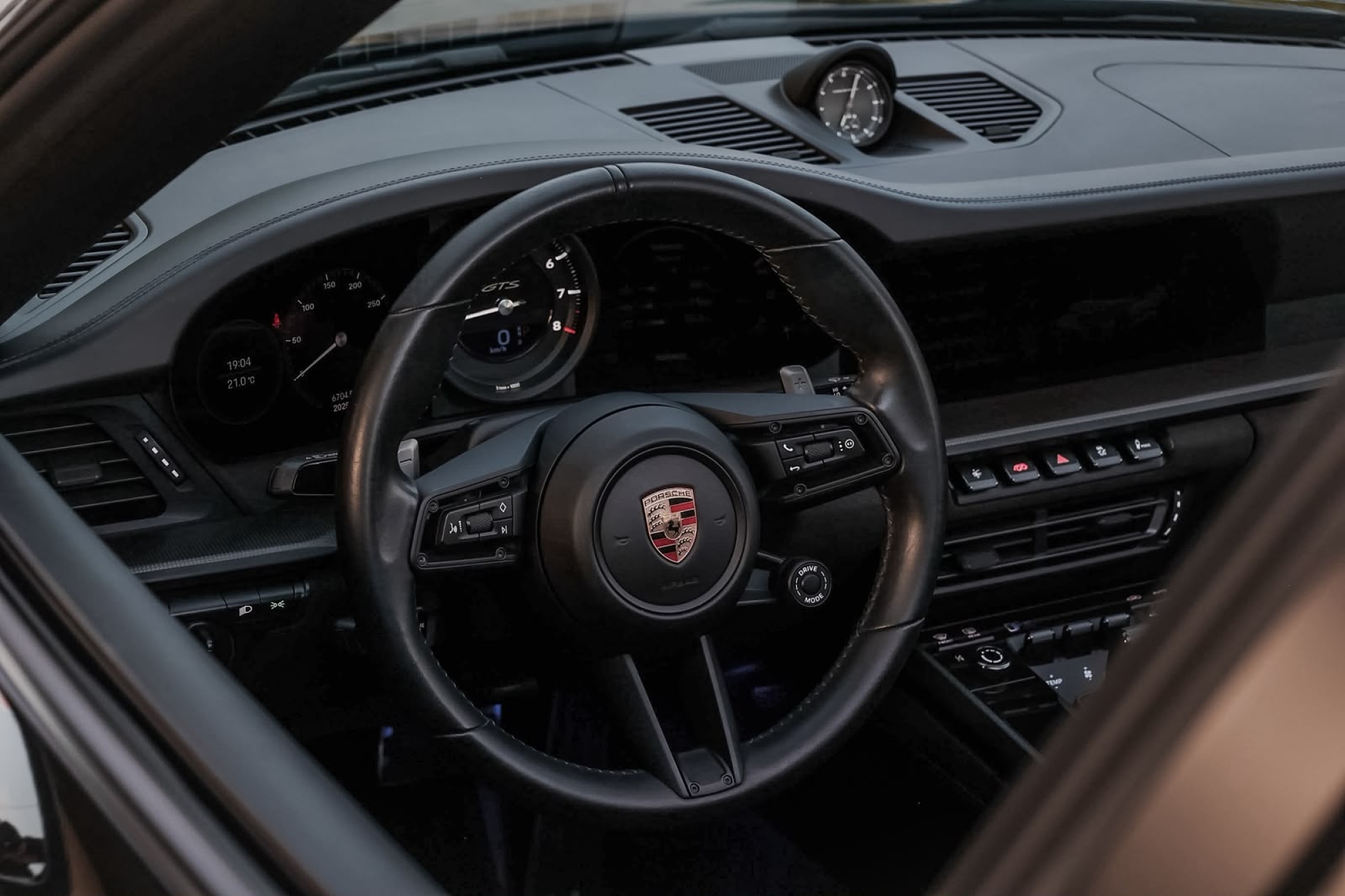 PORSCHE 911 TARGA 4 GTS