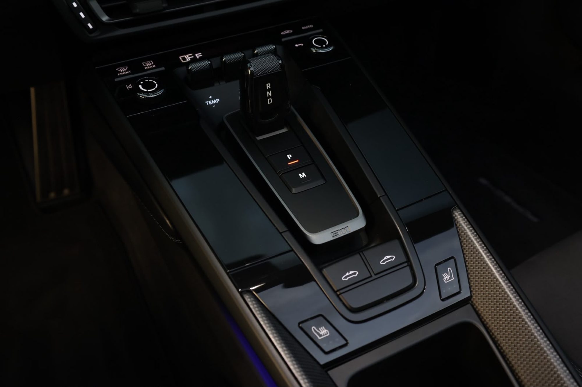 PORSCHE 911 TARGA 4 GTS