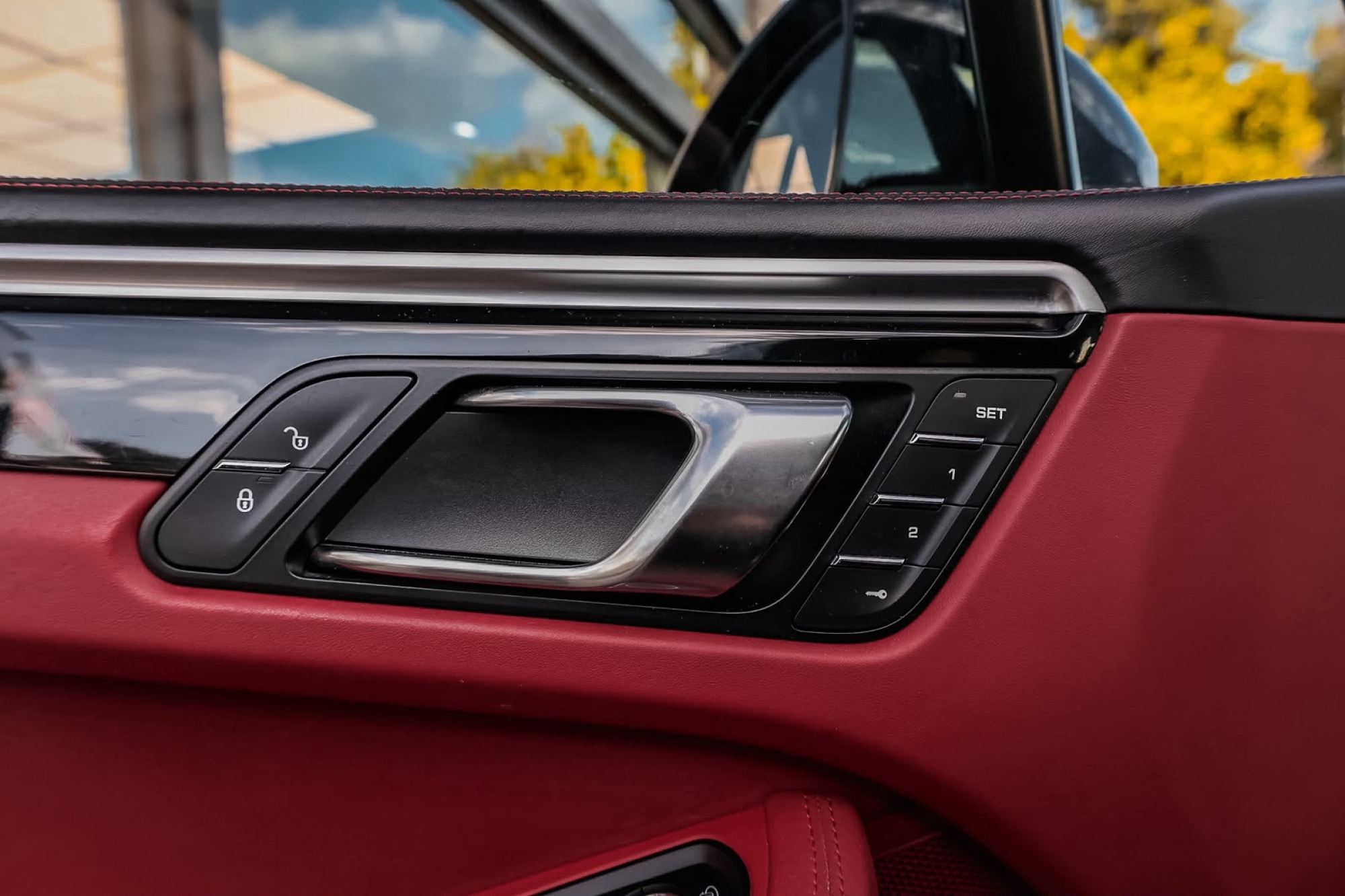 PORSCHE MACAN S