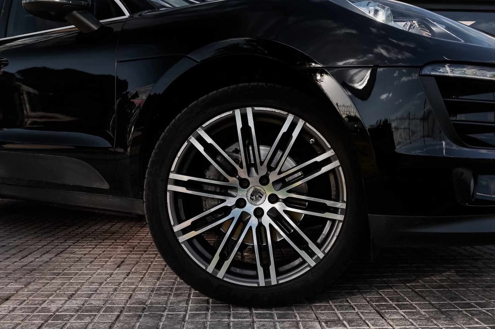 PORSCHE MACAN S