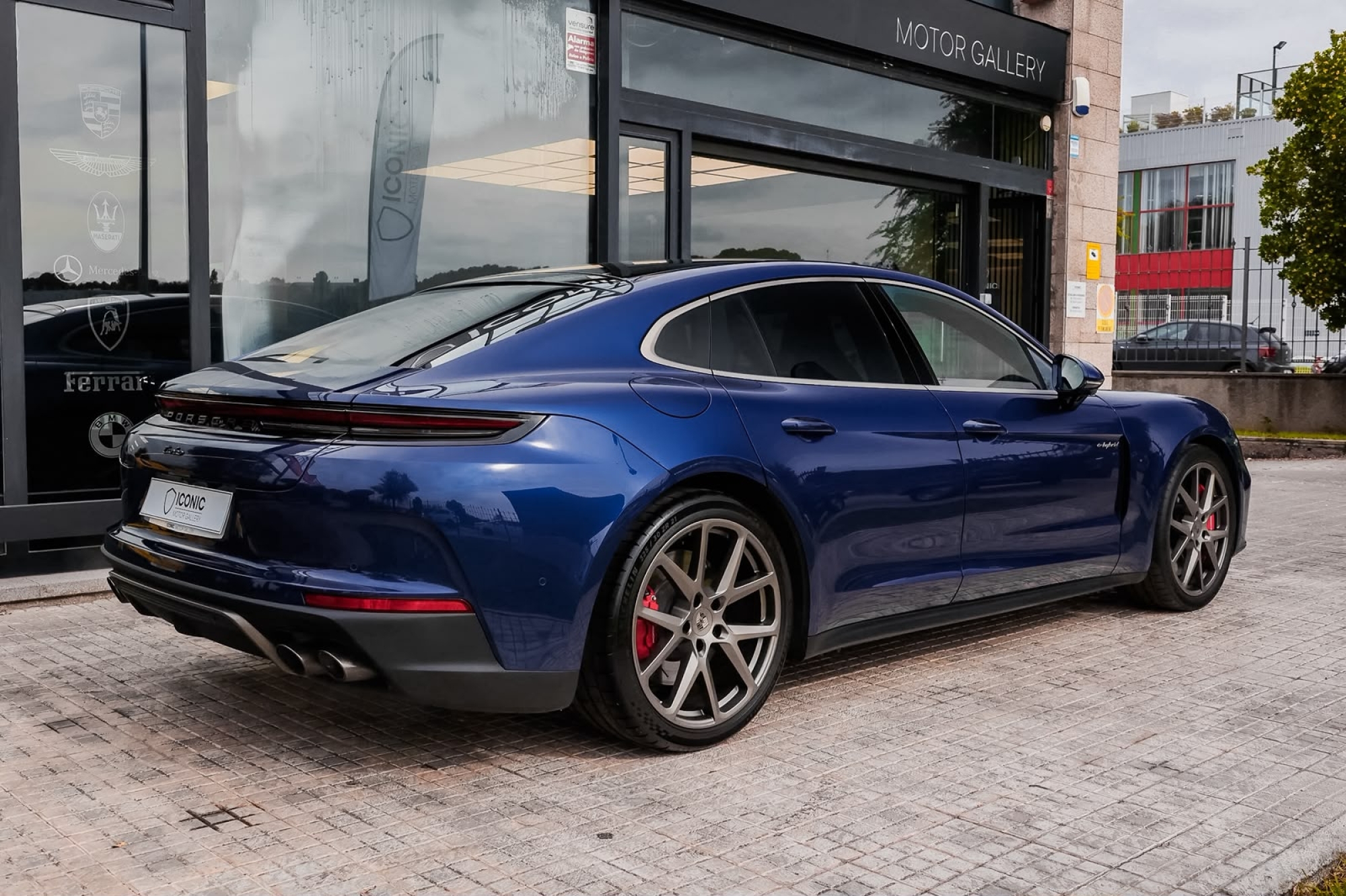 PORSCHE PANAMERA TURBO E-HYBRID