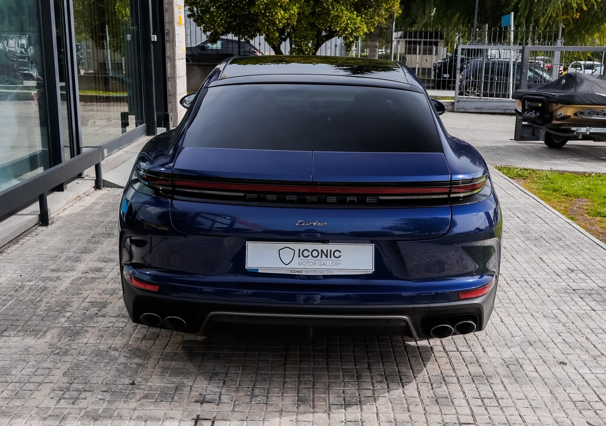 PORSCHE PANAMERA TURBO E-HYBRID