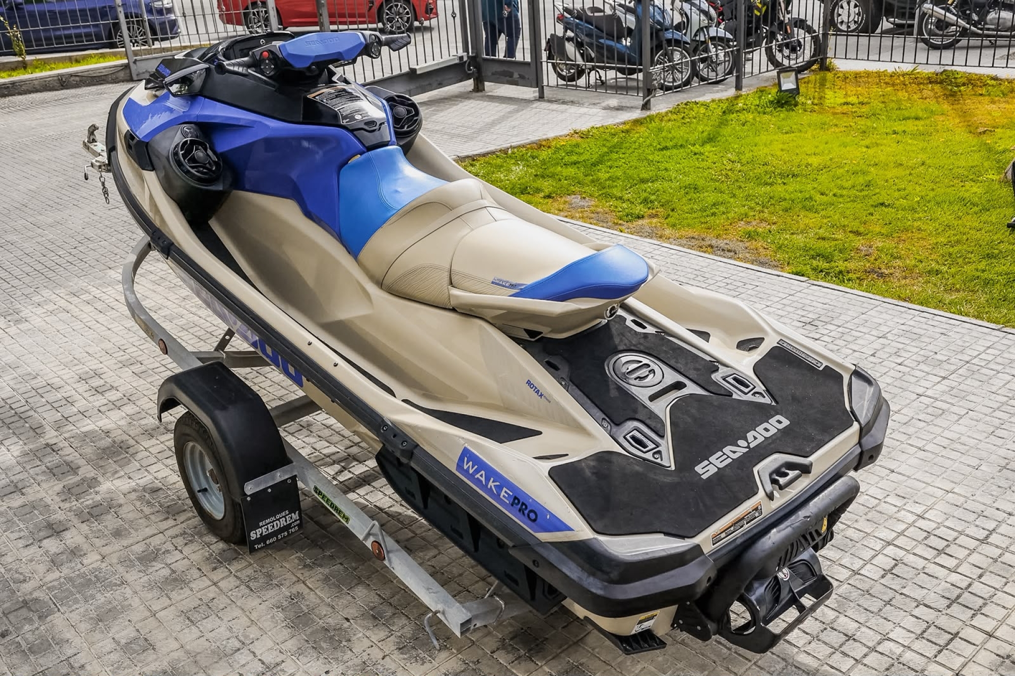 SEADOO WAKE PRO 230