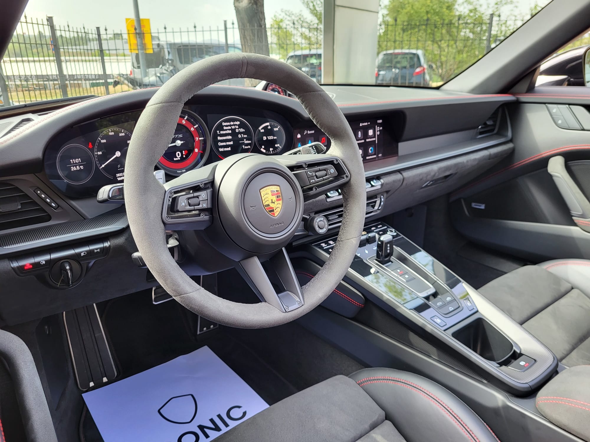 PORSCHE 911 992 CARRERA GTS CABRIO PDK