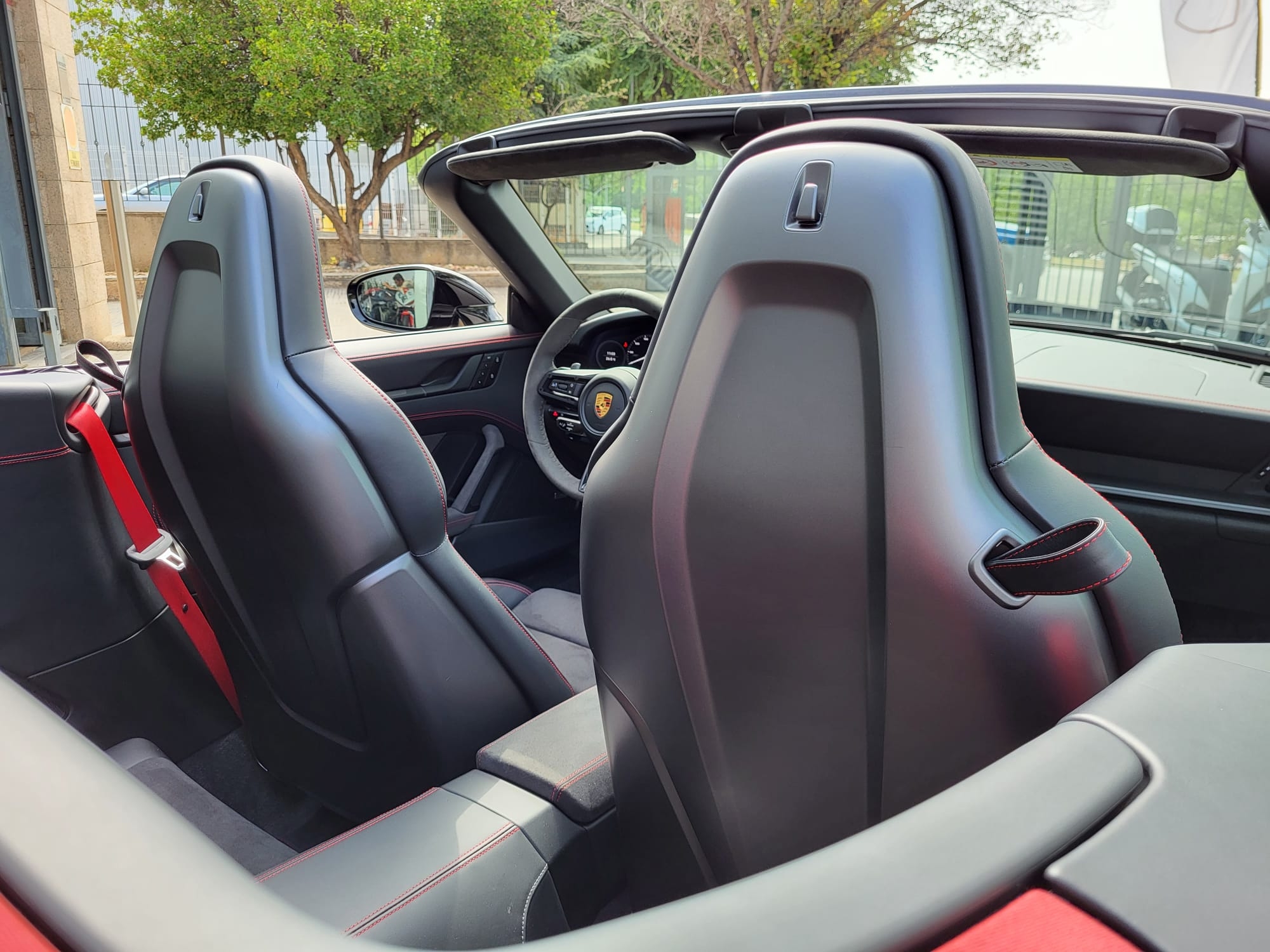 PORSCHE 911 992 CARRERA GTS CABRIO PDK